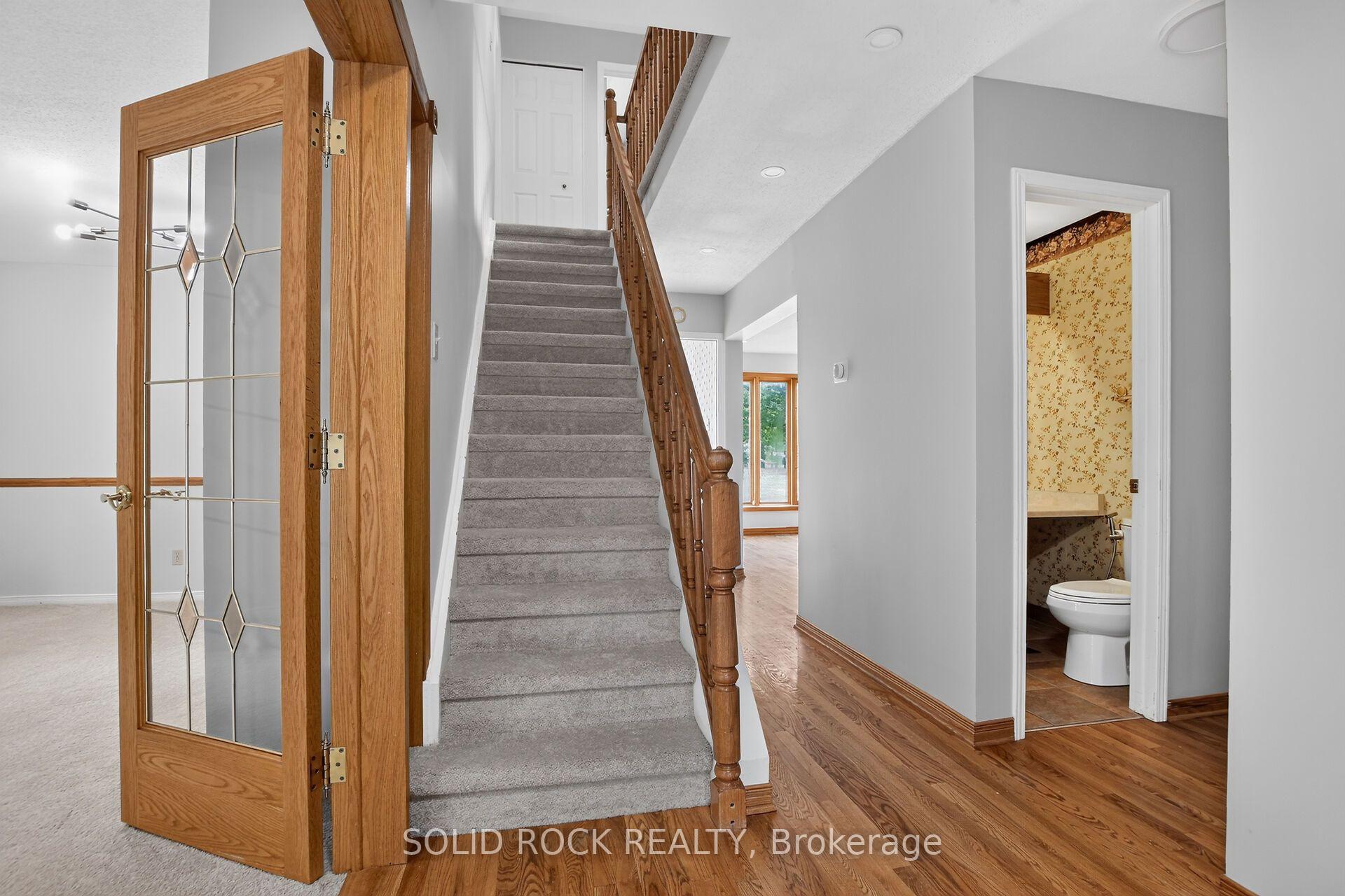 Photo 3 of 54 Huntsman Crescent, Ottawa, Kanata - Bridlewood — HOMEH