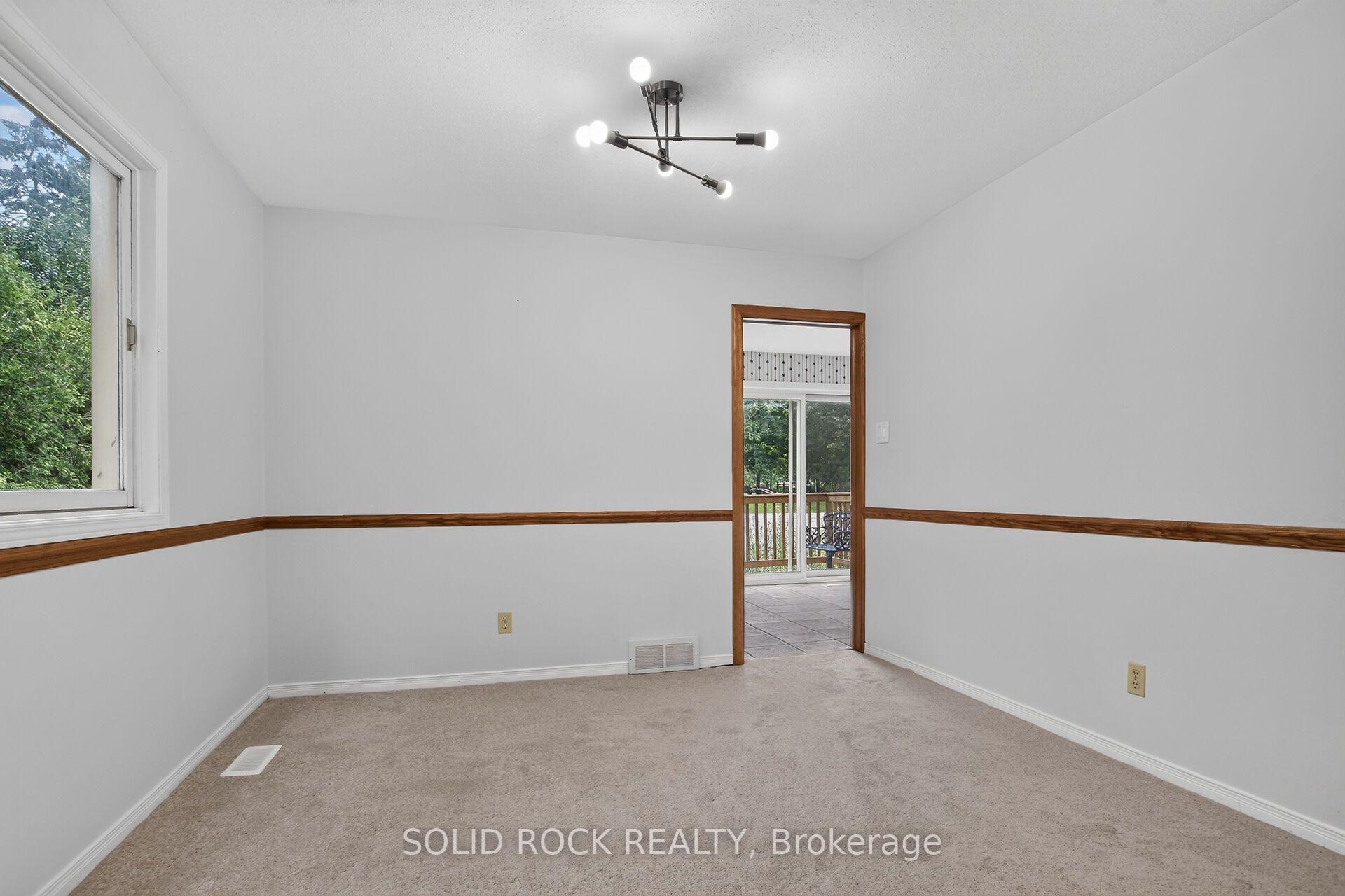 Photo 7 of 54 Huntsman Crescent, Ottawa, Kanata - Bridlewood — HOMEH