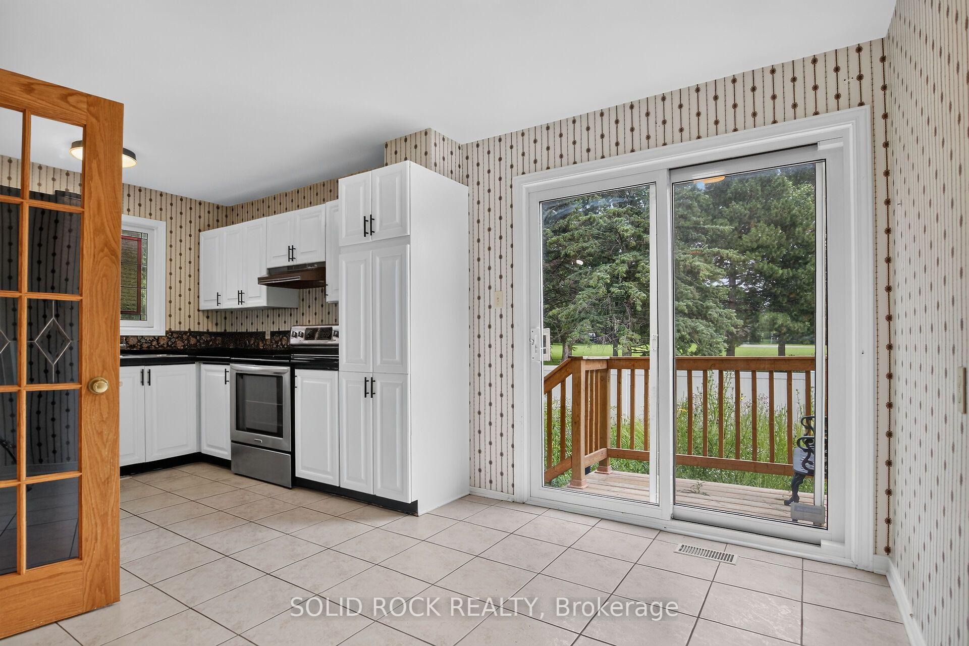 Photo 11 of 54 Huntsman Crescent, Ottawa, Kanata - Bridlewood — HOMEH