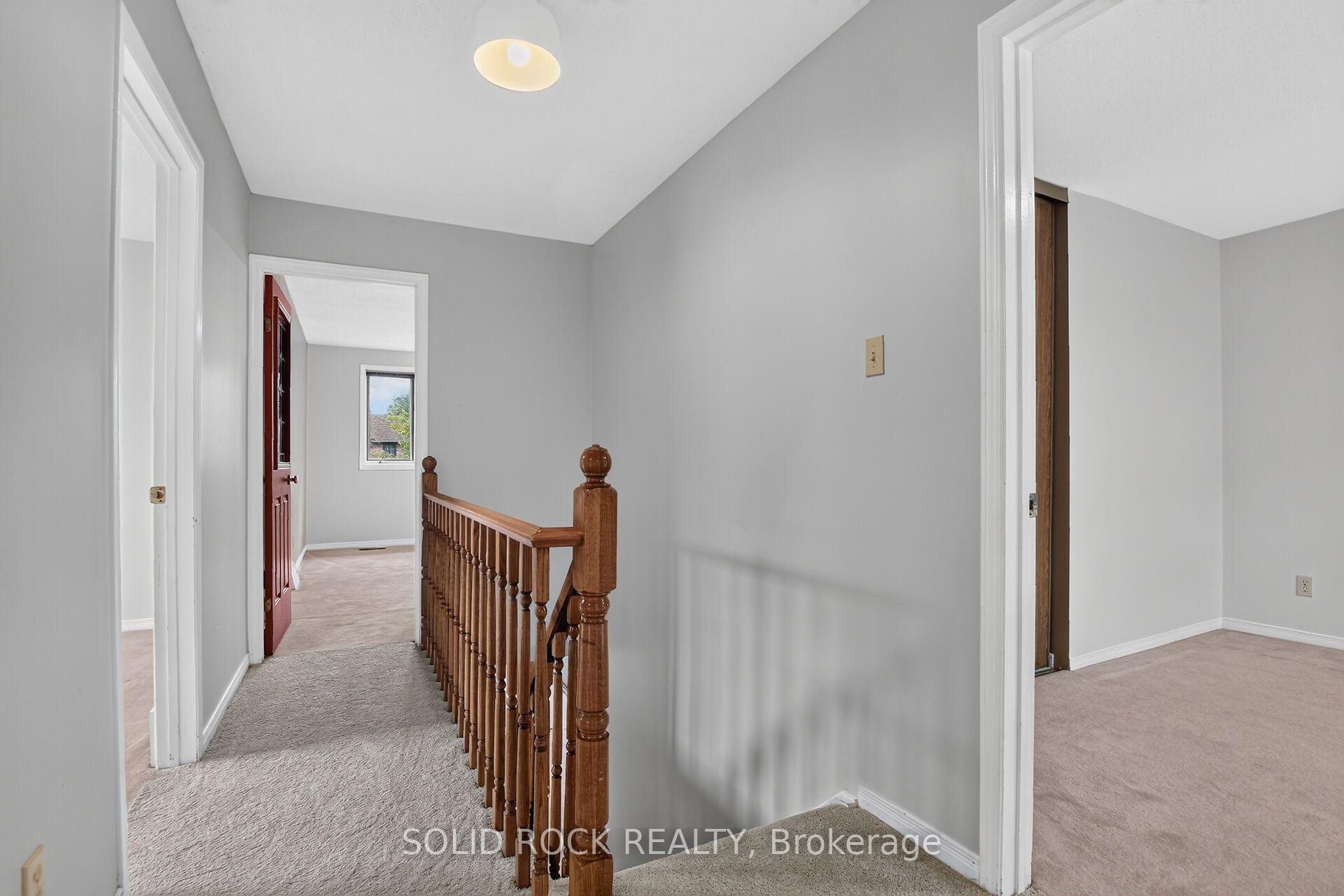Photo 17 of 54 Huntsman Crescent, Ottawa, Kanata - Bridlewood — HOMEH