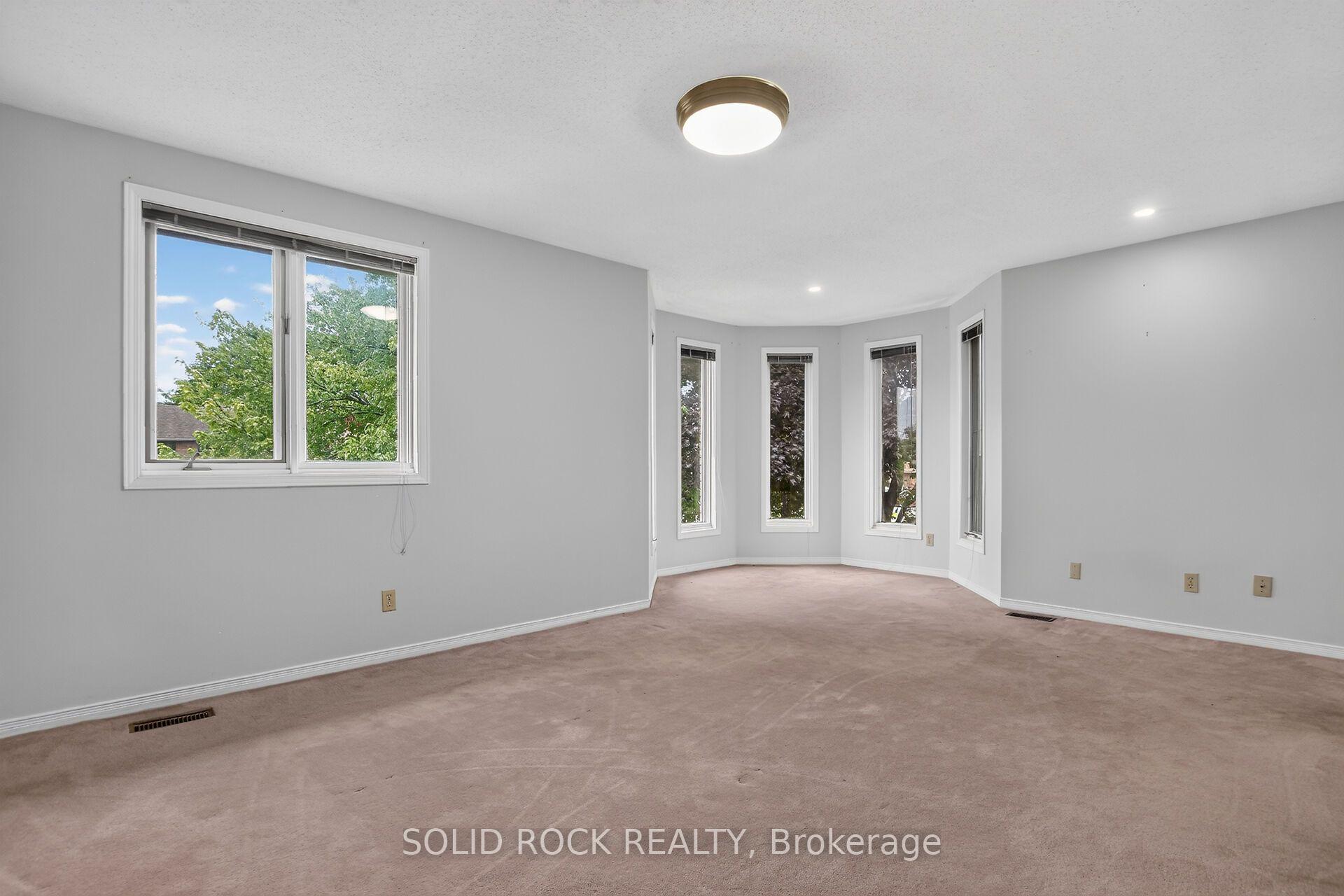 Photo 19 of 54 Huntsman Crescent, Ottawa, Kanata - Bridlewood — HOMEH