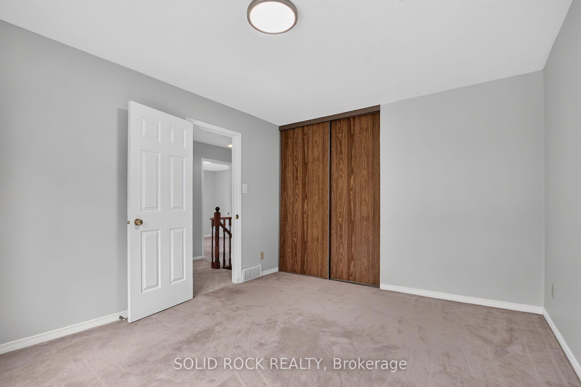 Photo 30 of 54 Huntsman Crescent, Ottawa, Kanata - Bridlewood — HOMEH