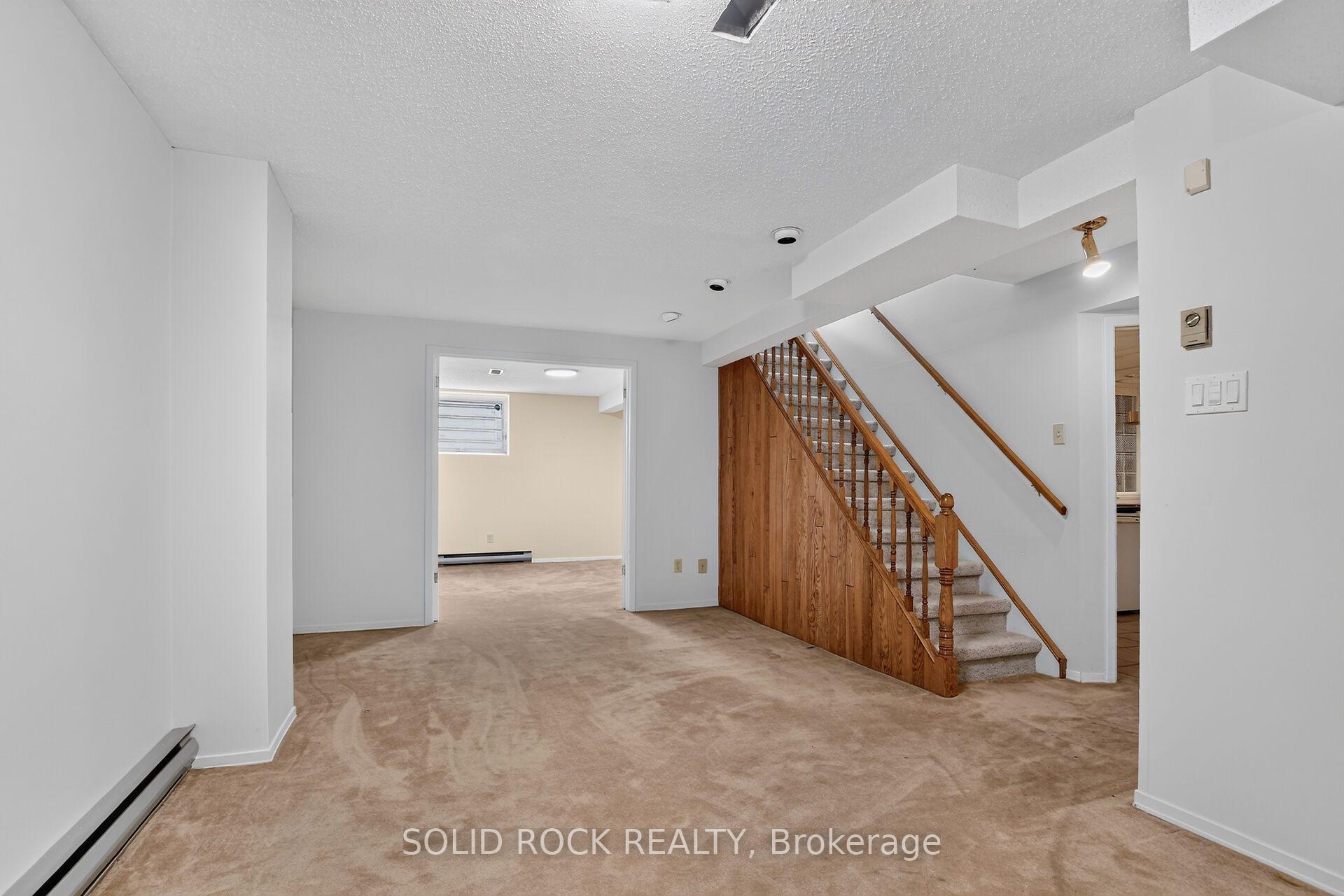 Photo 34 of 54 Huntsman Crescent, Ottawa, Kanata - Bridlewood — HOMEH