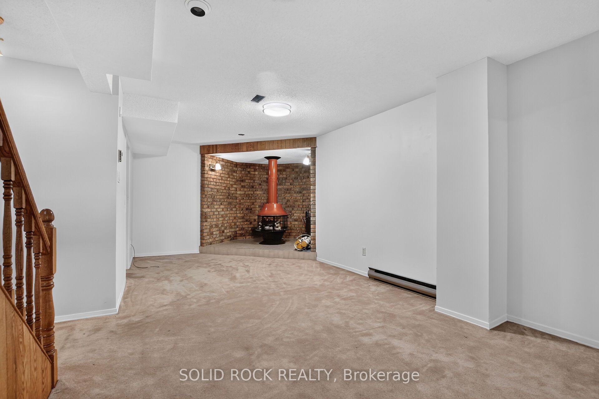 Photo 35 of 54 Huntsman Crescent, Ottawa, Kanata - Bridlewood — HOMEH