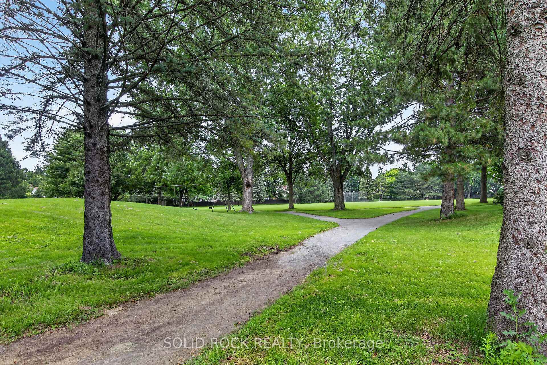 Photo 44 of 54 Huntsman Crescent, Ottawa, Kanata - Bridlewood — HOMEH