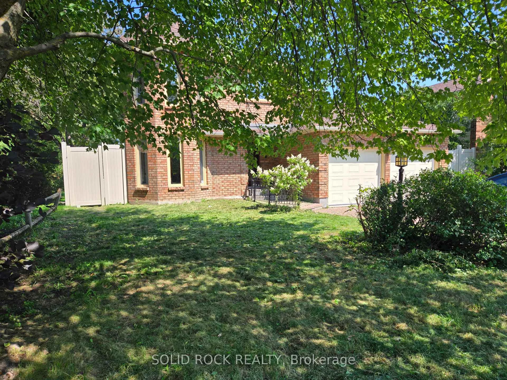 Photo 2 of 54 Huntsman Crescent, Ottawa, Kanata - Bridlewood — HOMEH