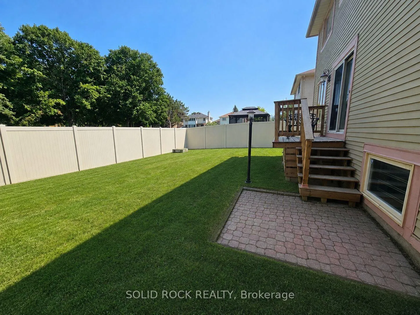 Photo 42 of 54 Huntsman Crescent, Ottawa, Kanata - Bridlewood — HOMEH