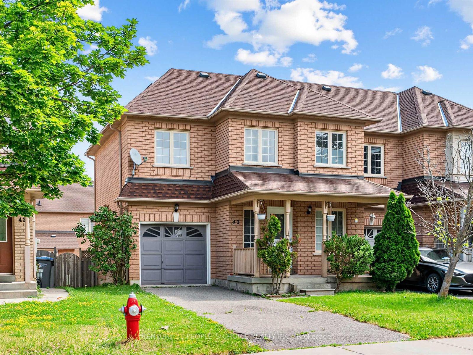 Photo 2 of 40 Zebra Trail, Brampton, Sandringham-Wellington — HOMEH