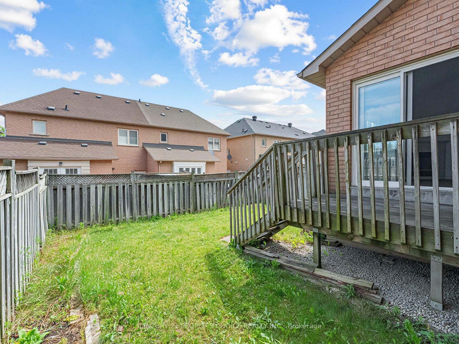 Photo 30 of 40 Zebra Trail, Brampton, Sandringham-Wellington — HOMEH