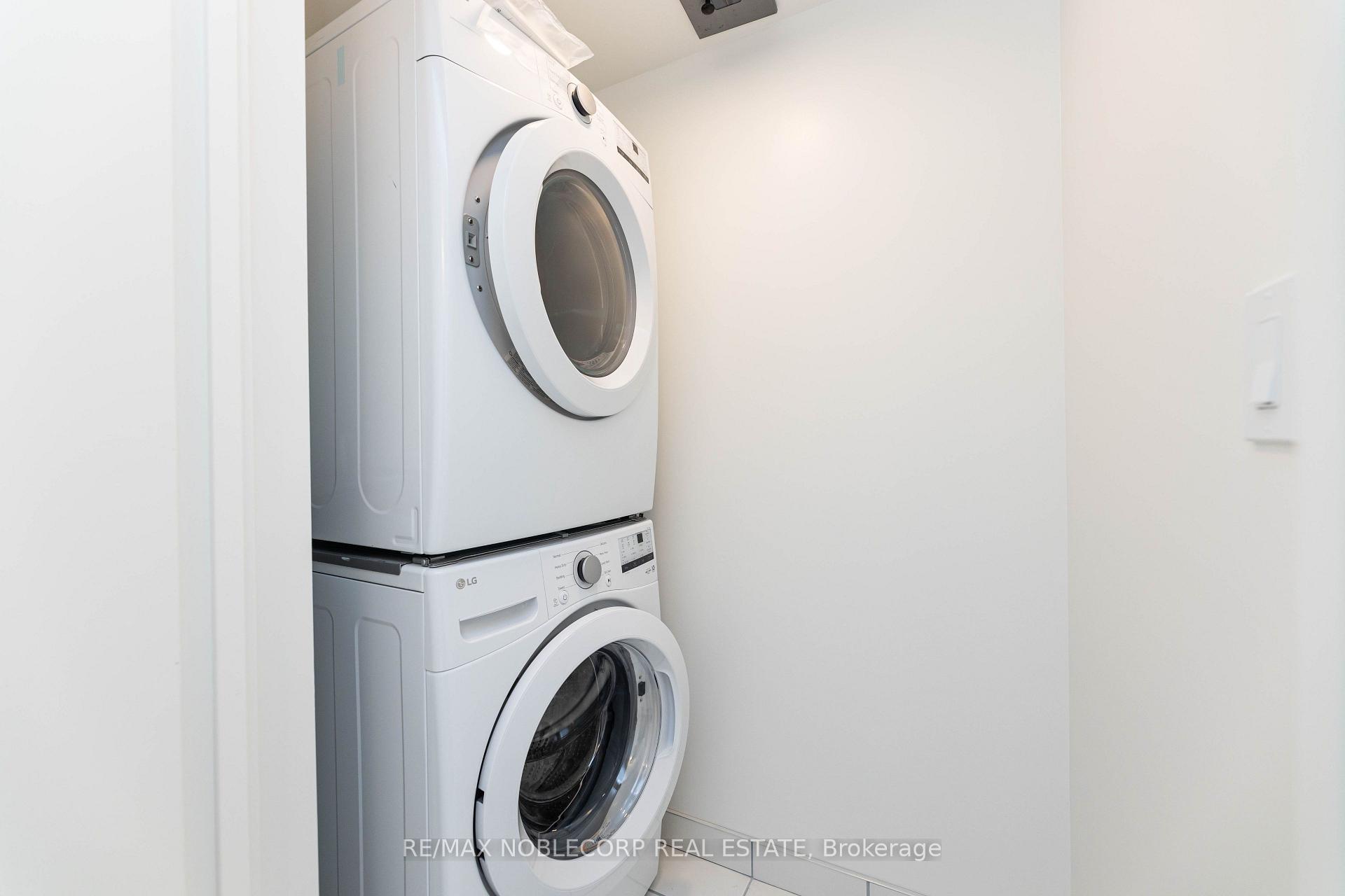 Photo 5 of Unit 805B, 292 Verdale Crossing, Markham, Unionville — HOMEH