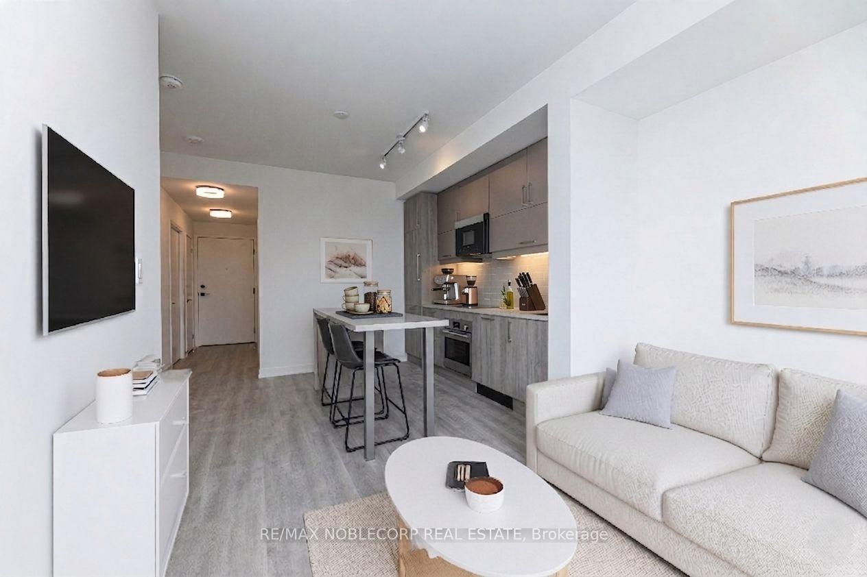 Photo 16 of Unit 805B, 292 Verdale Crossing, Markham, Unionville — HOMEH