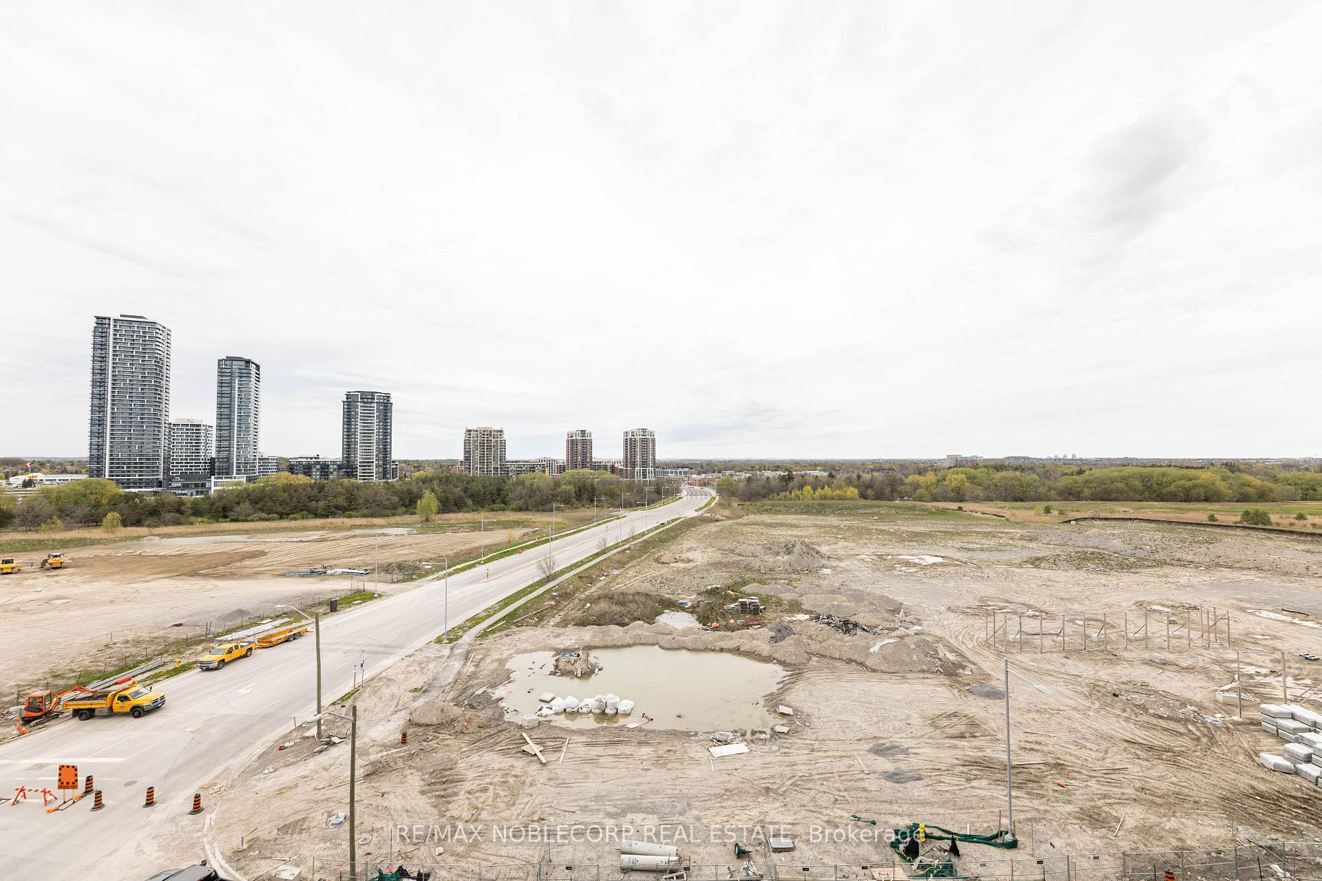 Photo 27 of Unit 805B, 292 Verdale Crossing, Markham, Unionville — HOMEH