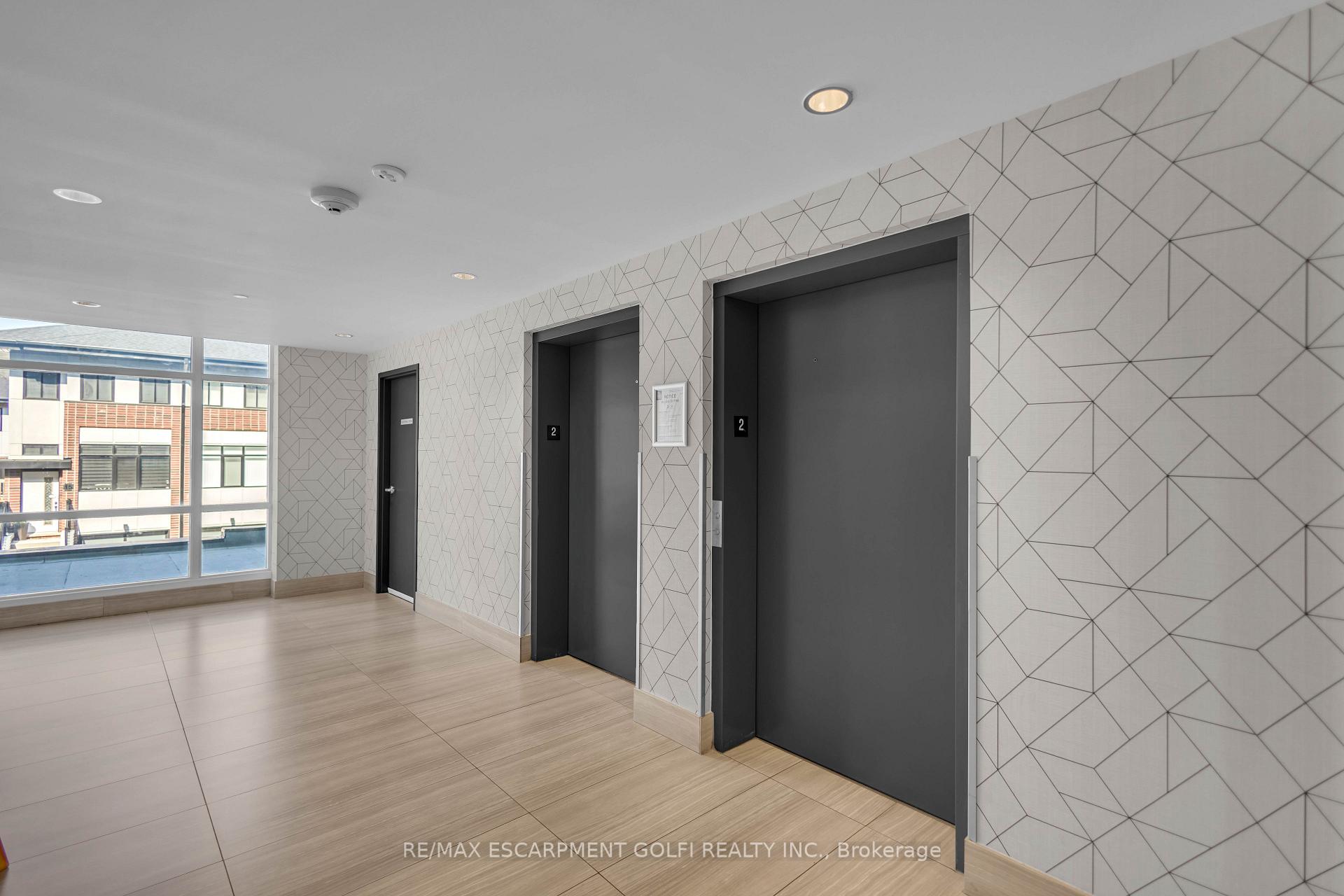 Photo 7 of Unit 208, 16 Markle Crescent, Hamilton, Ancaster — HOMEH