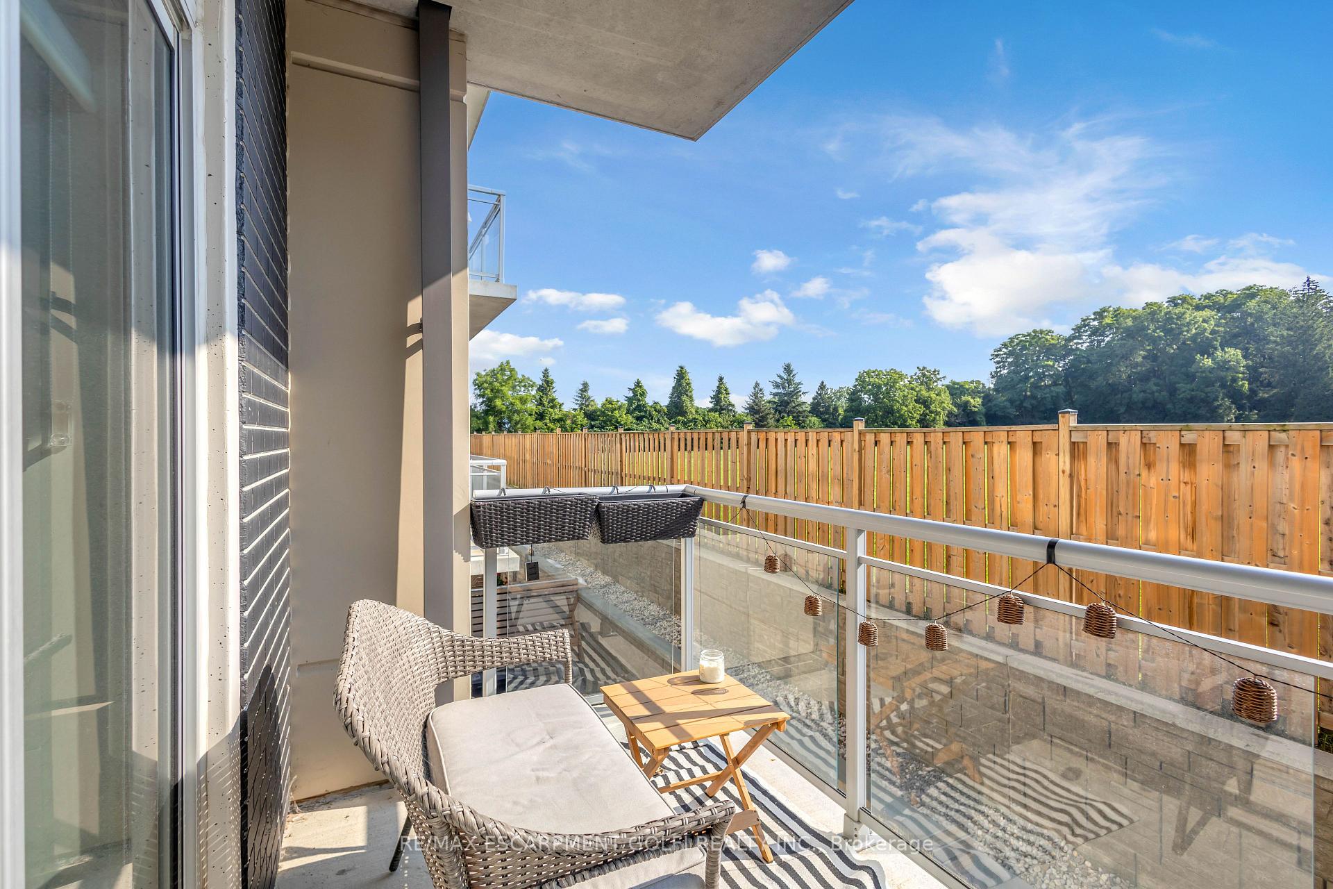 Photo 18 of Unit 208, 16 Markle Crescent, Hamilton, Ancaster — HOMEH