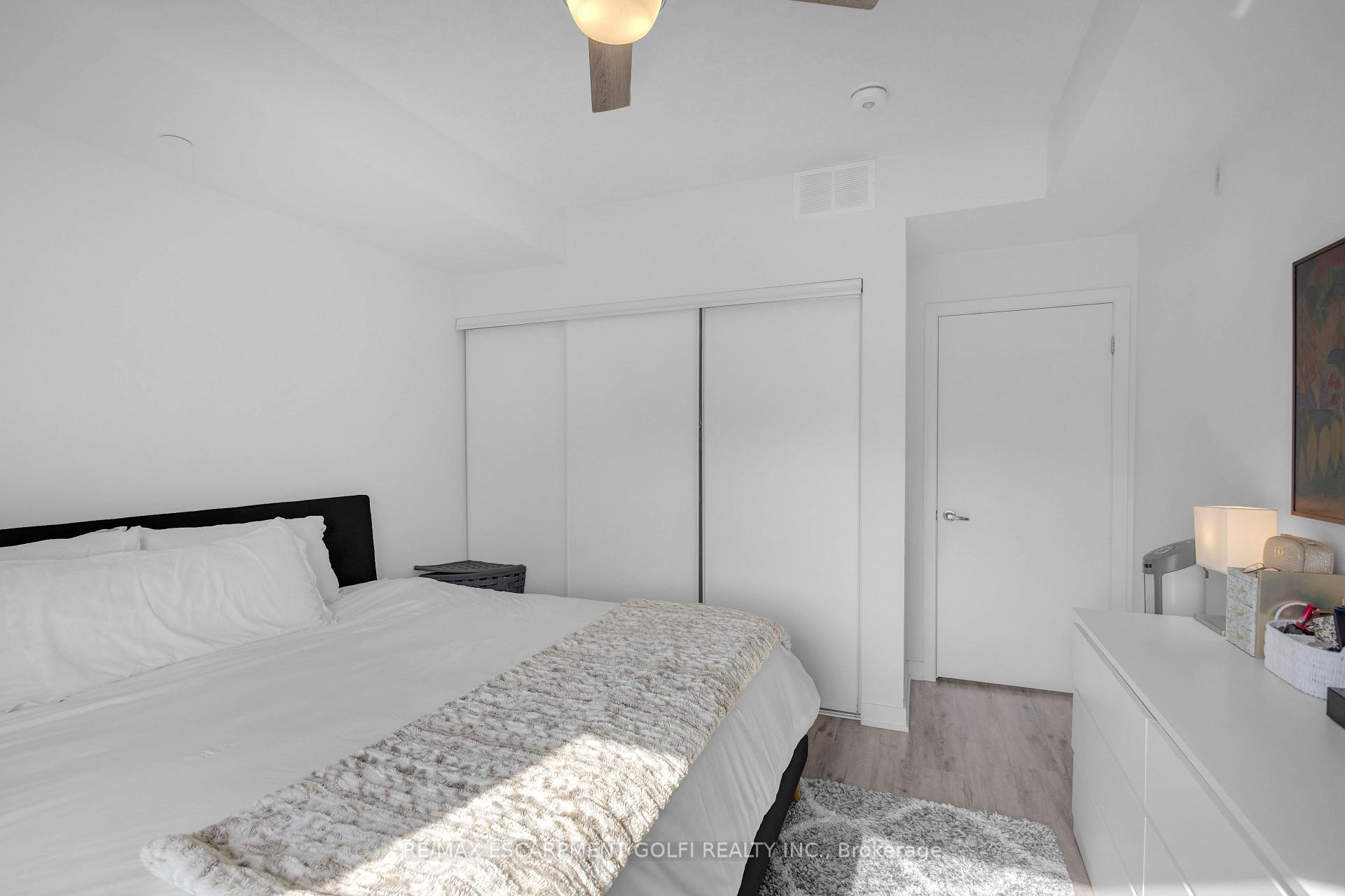 Photo 20 of Unit 208, 16 Markle Crescent, Hamilton, Ancaster — HOMEH