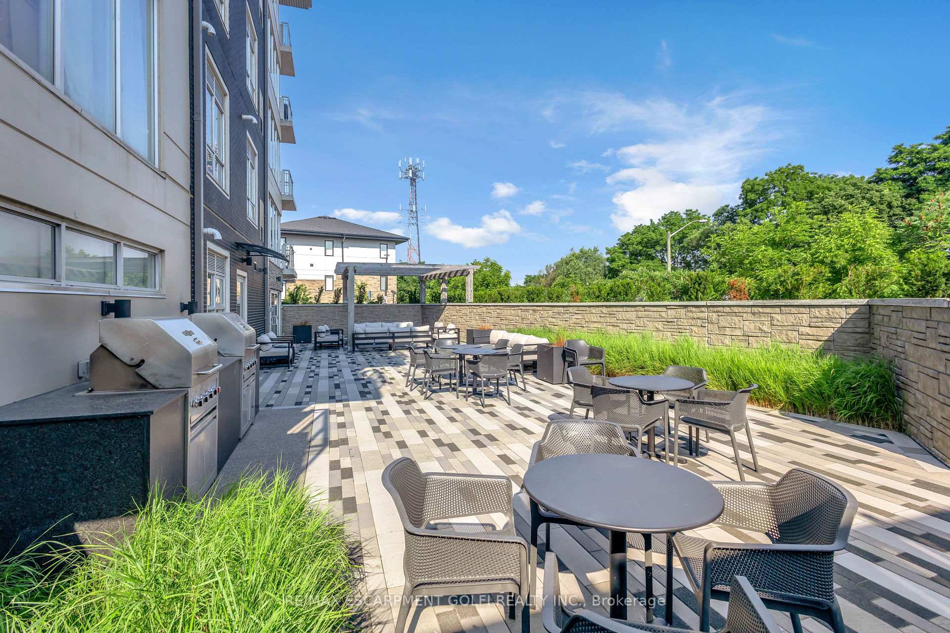 Photo 28 of Unit 208, 16 Markle Crescent, Hamilton, Ancaster — HOMEH