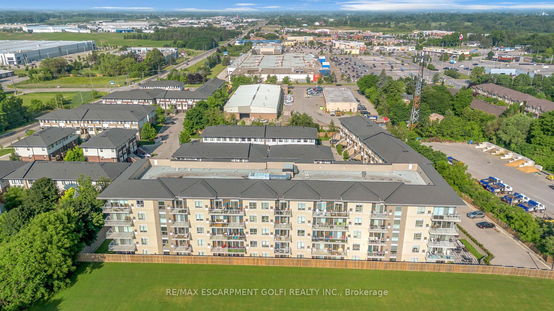 Photo 38 of Unit 208, 16 Markle Crescent, Hamilton, Ancaster — HOMEH