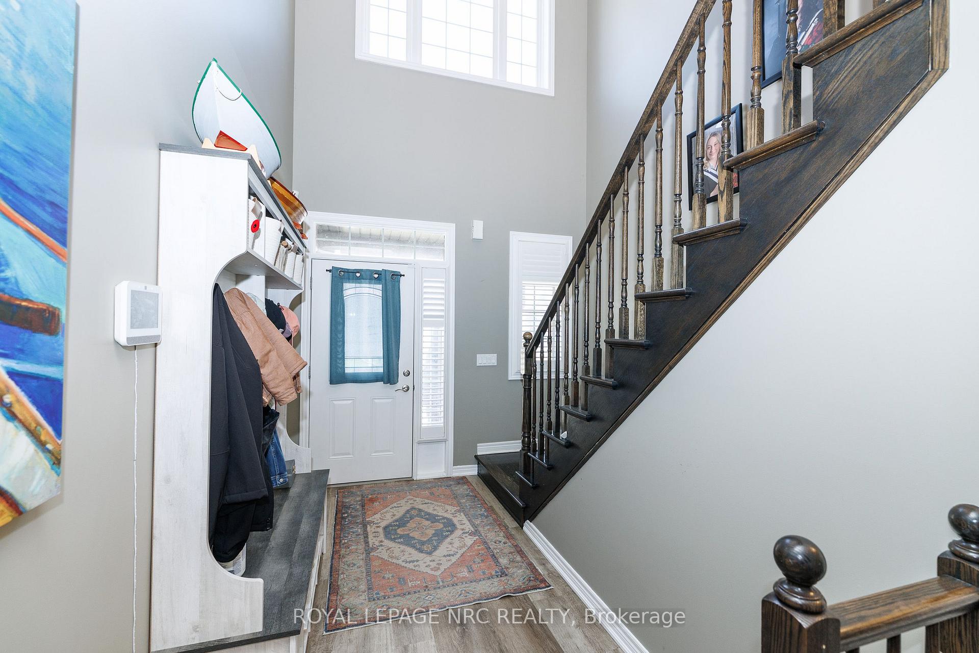 Photo 6 of 12 Wilfrid Laurier Crescent, St. Catharines, Secord Woods — HOMEH