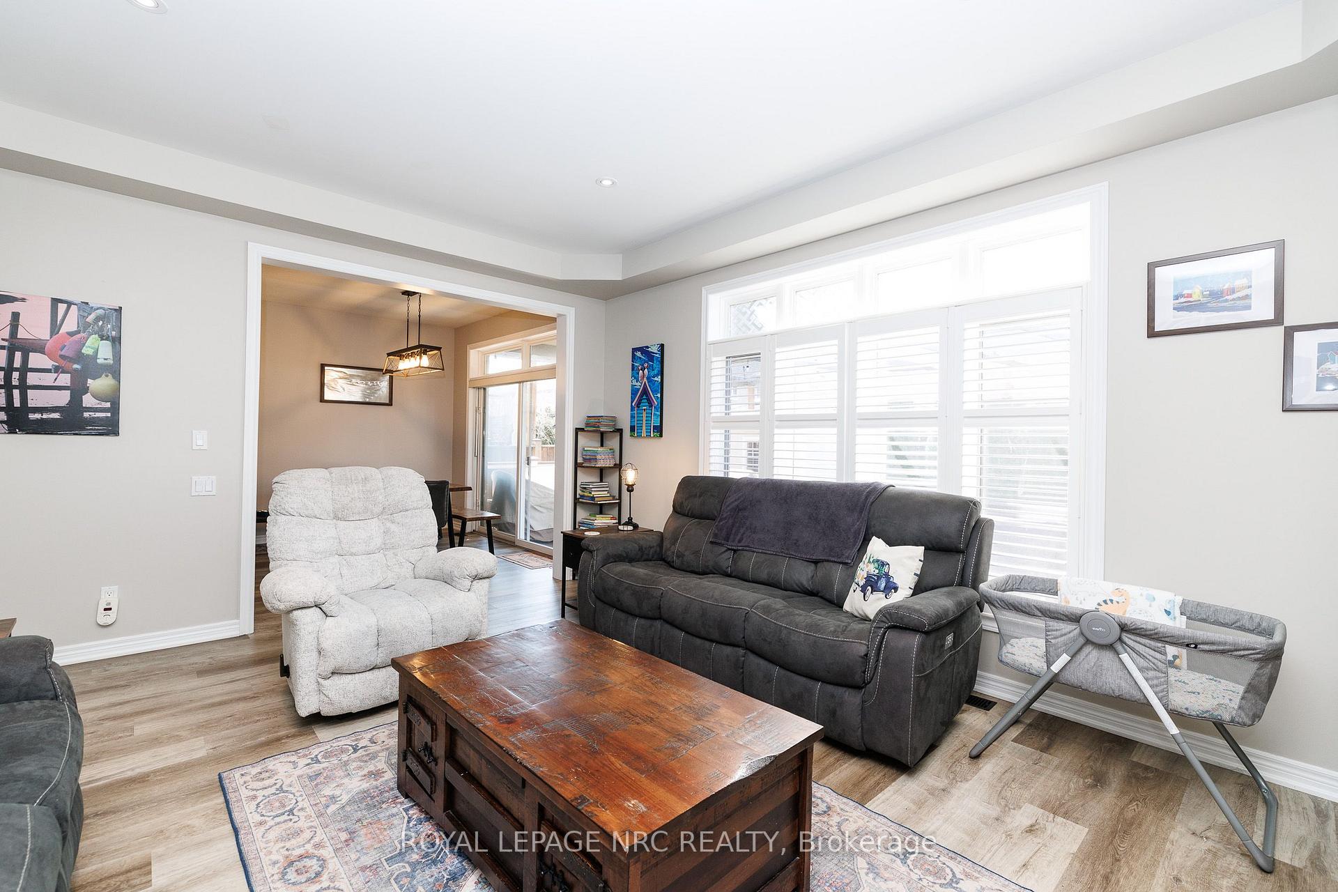 Photo 12 of 12 Wilfrid Laurier Crescent, St. Catharines, Secord Woods — HOMEH