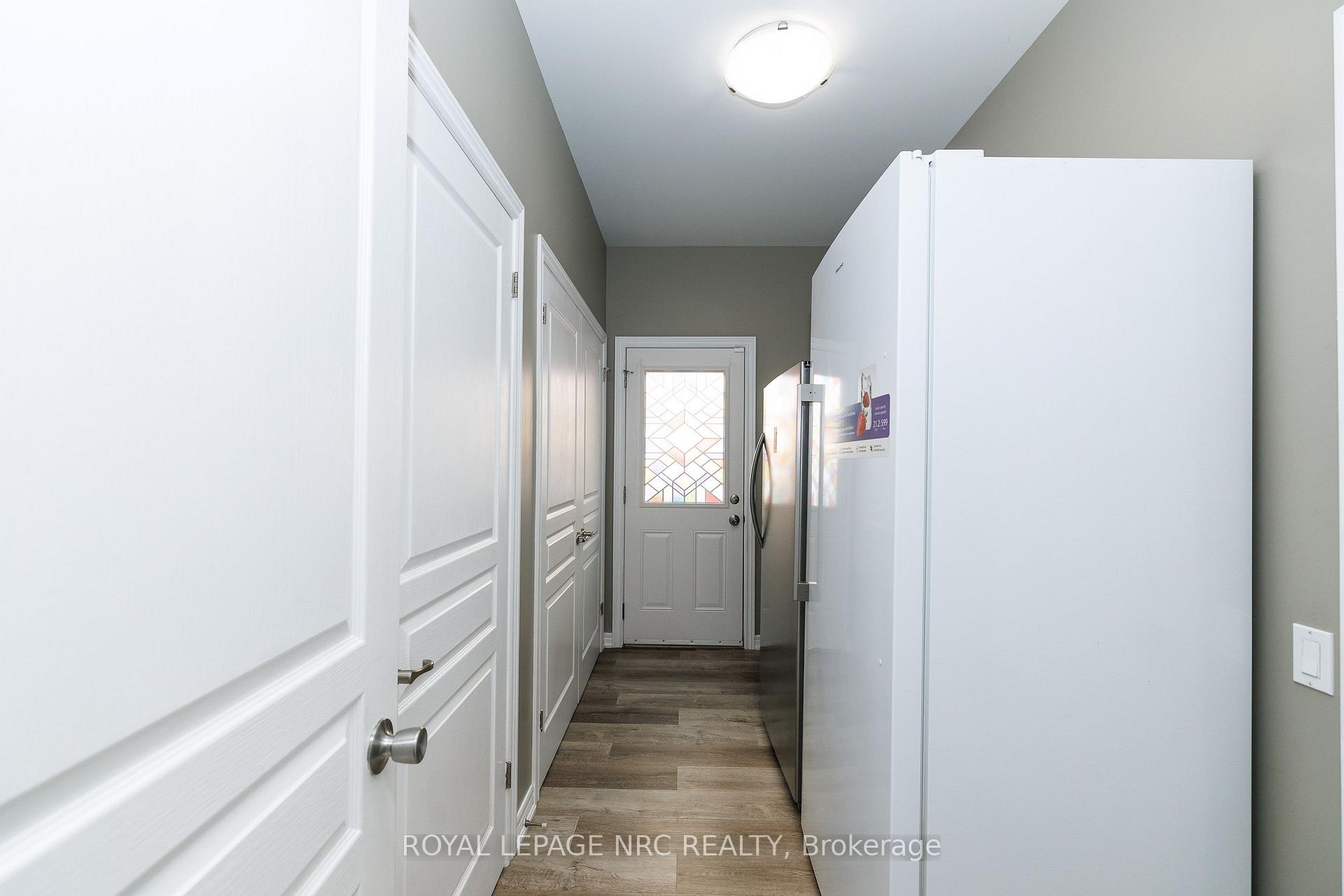 Photo 15 of 12 Wilfrid Laurier Crescent, St. Catharines, Secord Woods — HOMEH