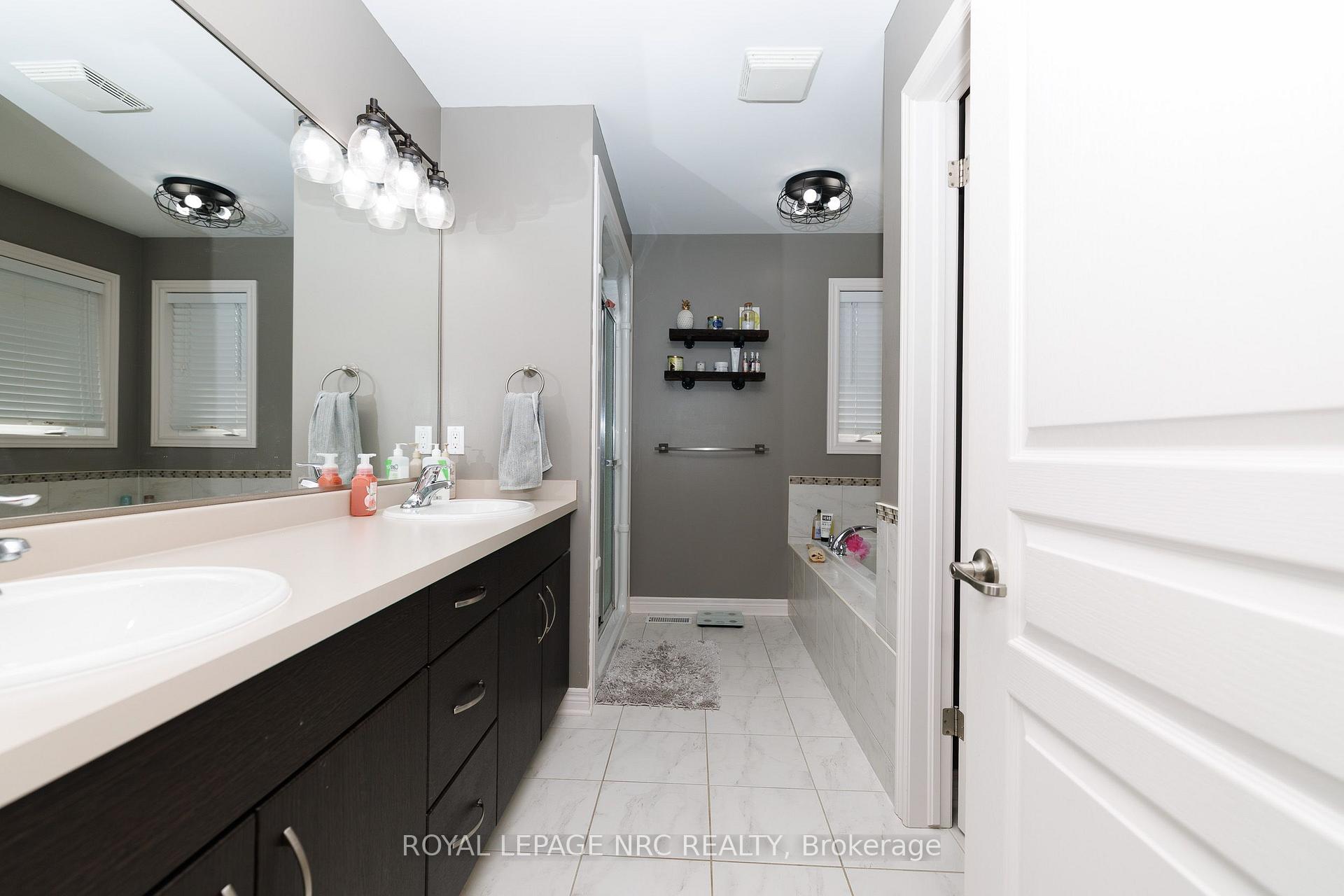Photo 22 of 12 Wilfrid Laurier Crescent, St. Catharines, Secord Woods — HOMEH