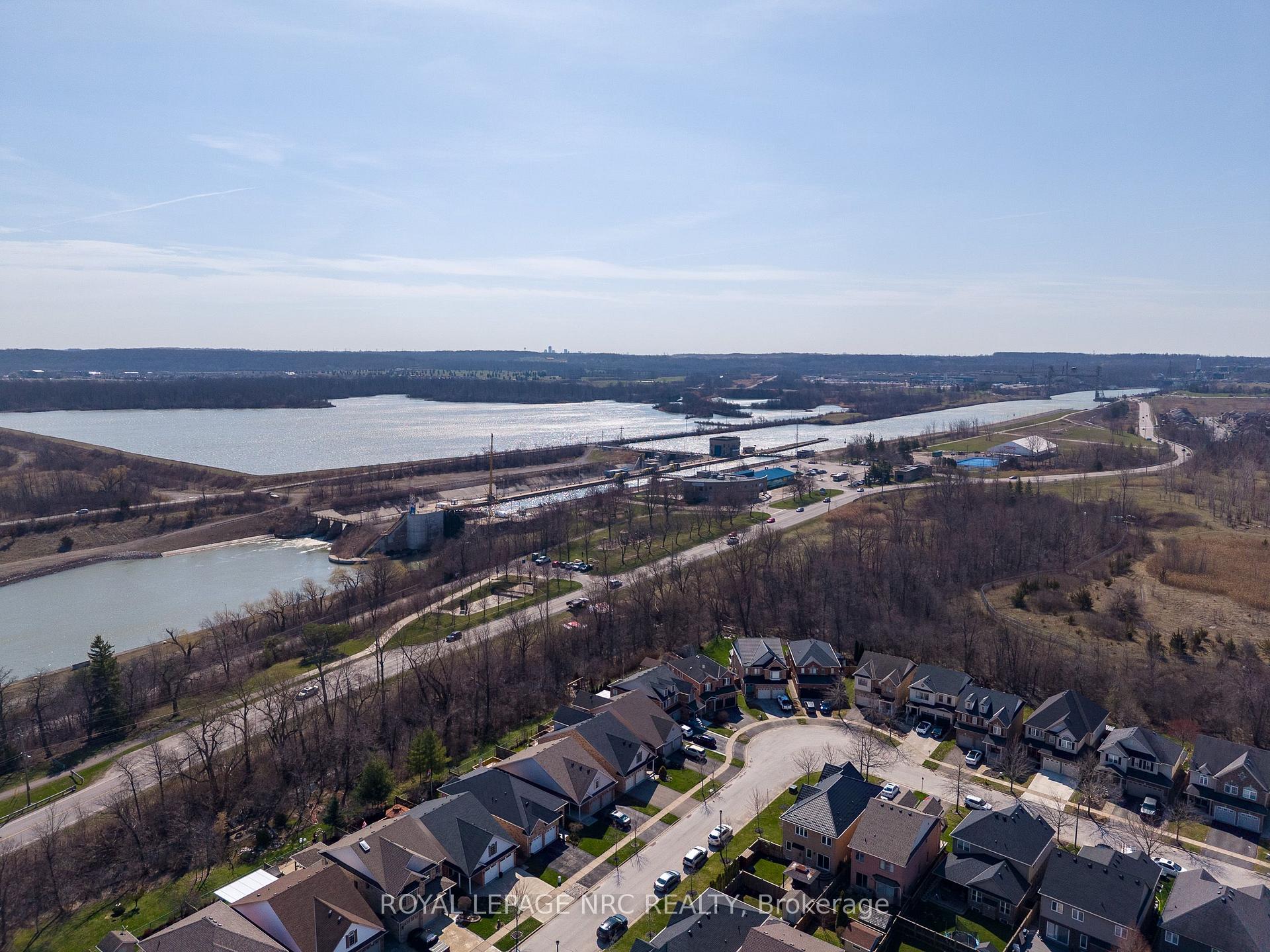 Photo 45 of 12 Wilfrid Laurier Crescent, St. Catharines, Secord Woods — HOMEH