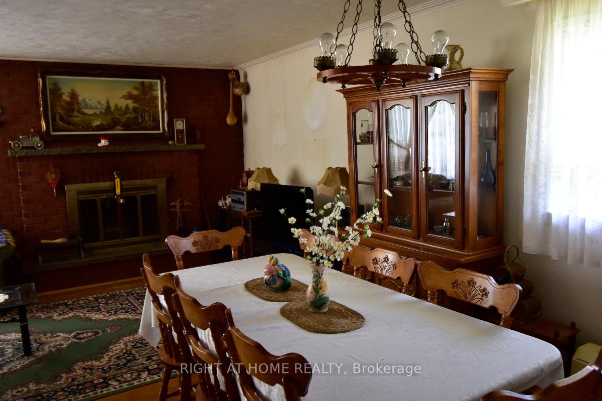 Photo 8 of 2436 Islington Avenue, Etobicoke, Rexdale-Kipling — HOMEH