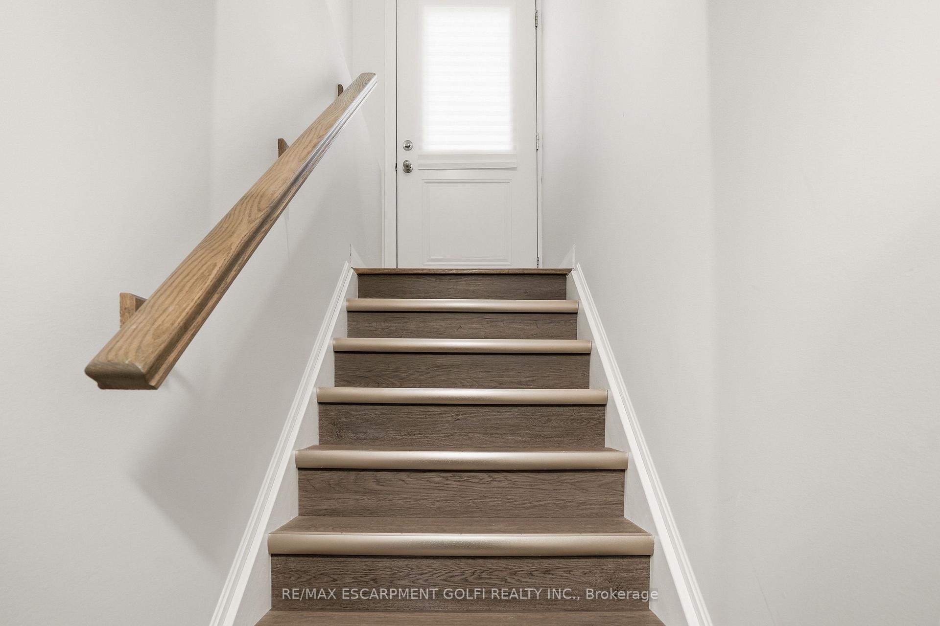 Photo 26 of 8 Nash Street, St. Catharines, Western Hill — HOMEH