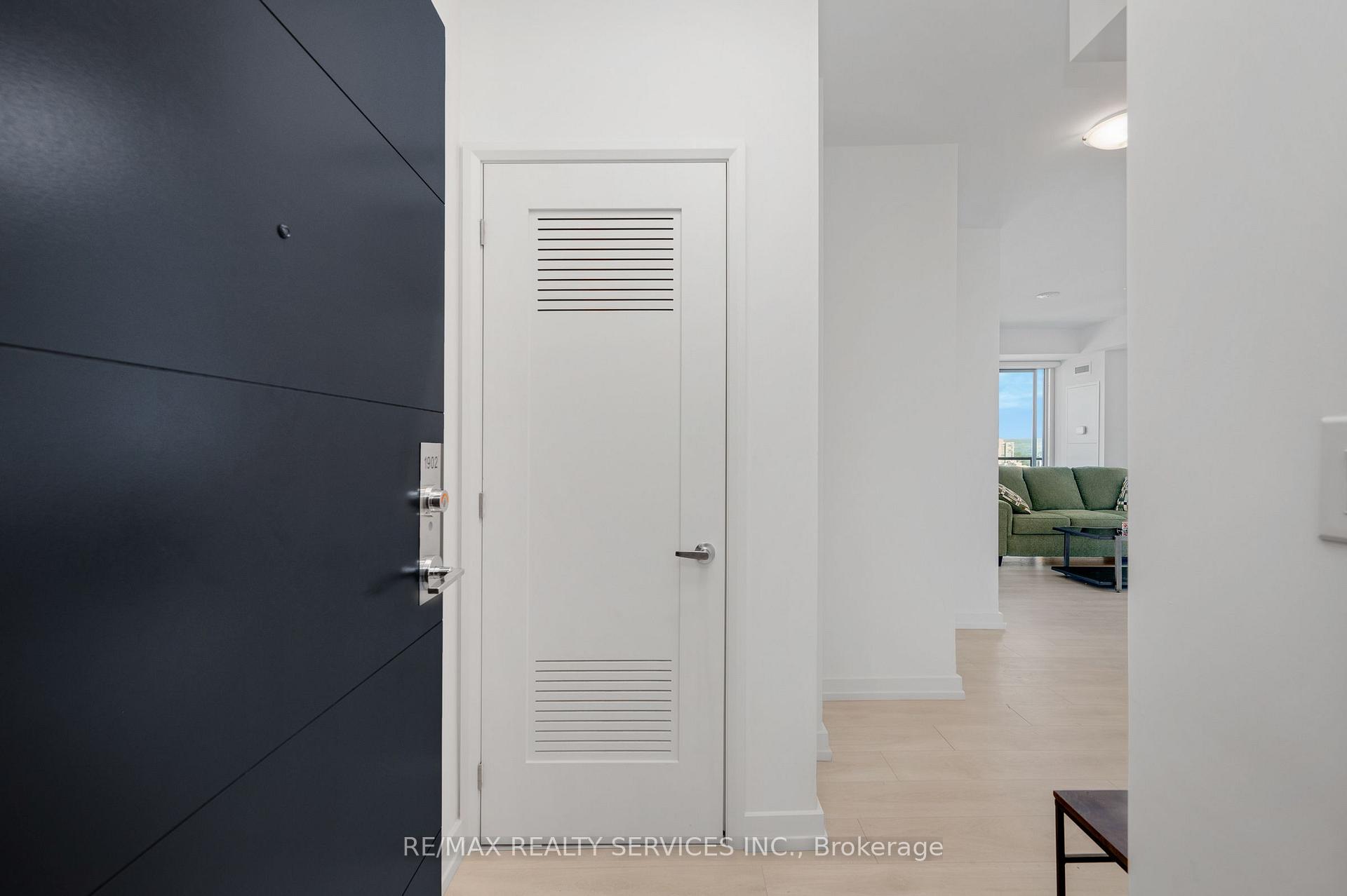 Photo 16 of Unit 1902, 75 James Street S, Hamilton, Corktown — HOMEH
