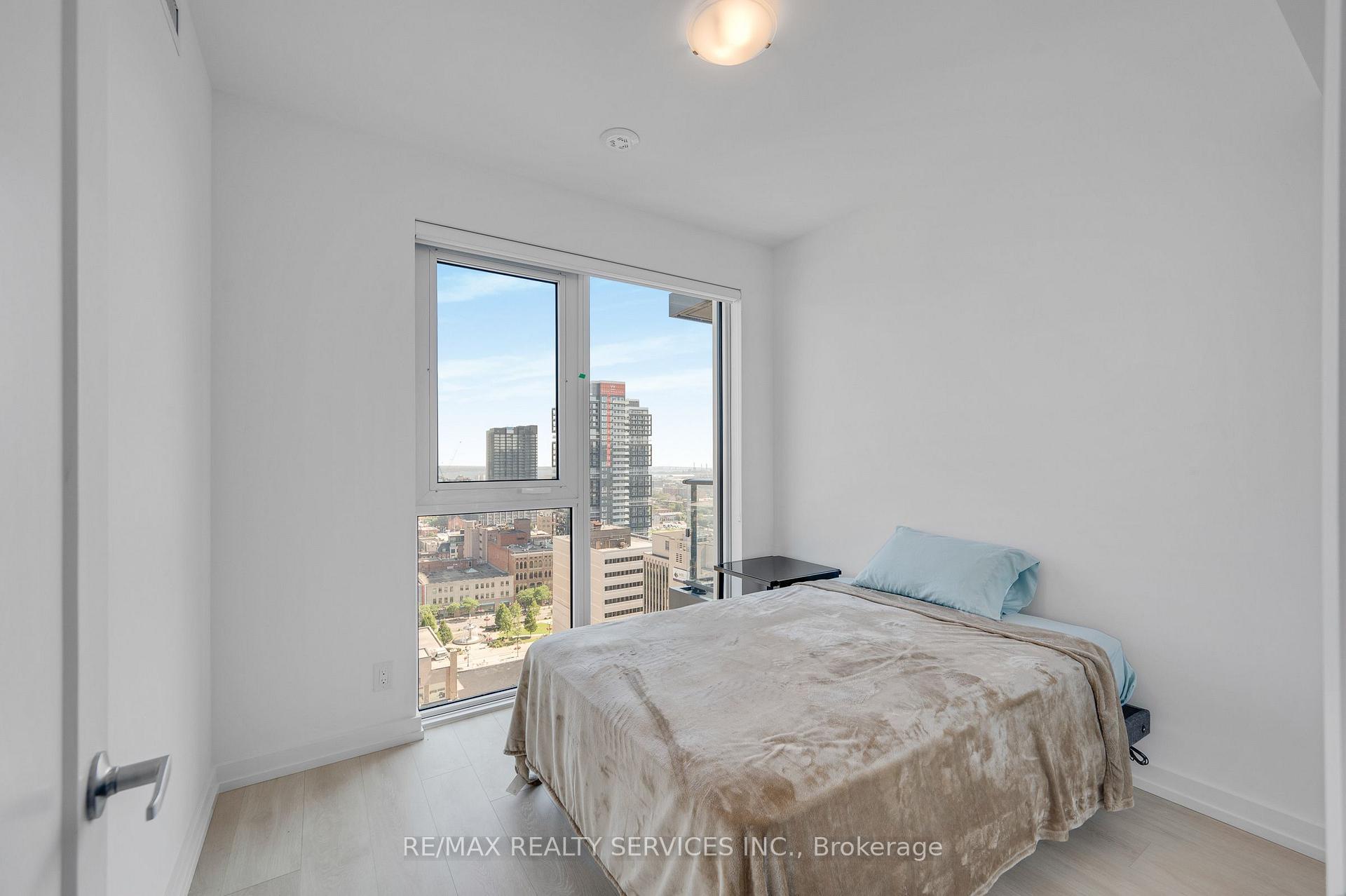 Photo 32 of Unit 1902, 75 James Street S, Hamilton, Corktown — HOMEH