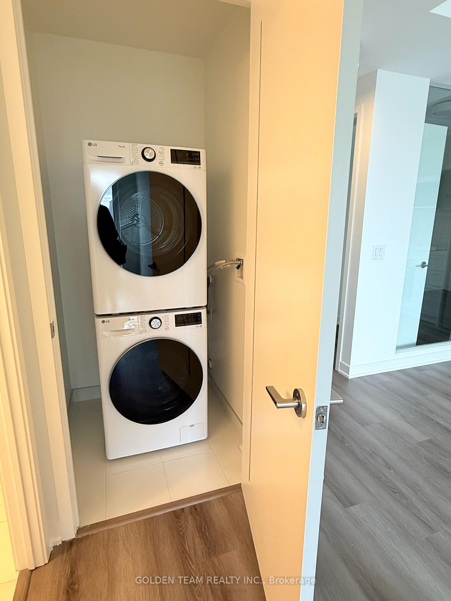 Photo 4 of Unit 2107, 10 Oak Street, Toronto, Regent Park — HOMEH