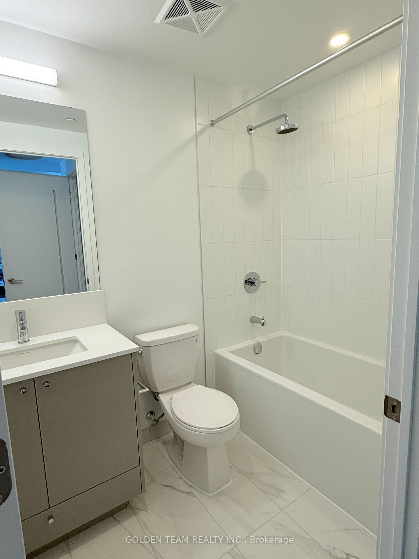 Photo 5 of Unit 2107, 10 Oak Street, Toronto, Regent Park — HOMEH