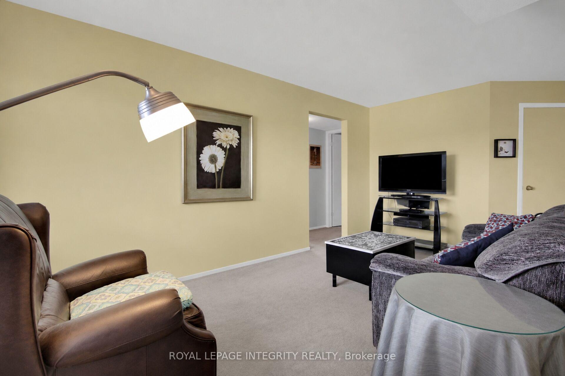 Photo 9 of Unit 302, 316 Lorry Greenberg Drive, Ottawa, Hunt Club Park/Greenboro — HOMEH