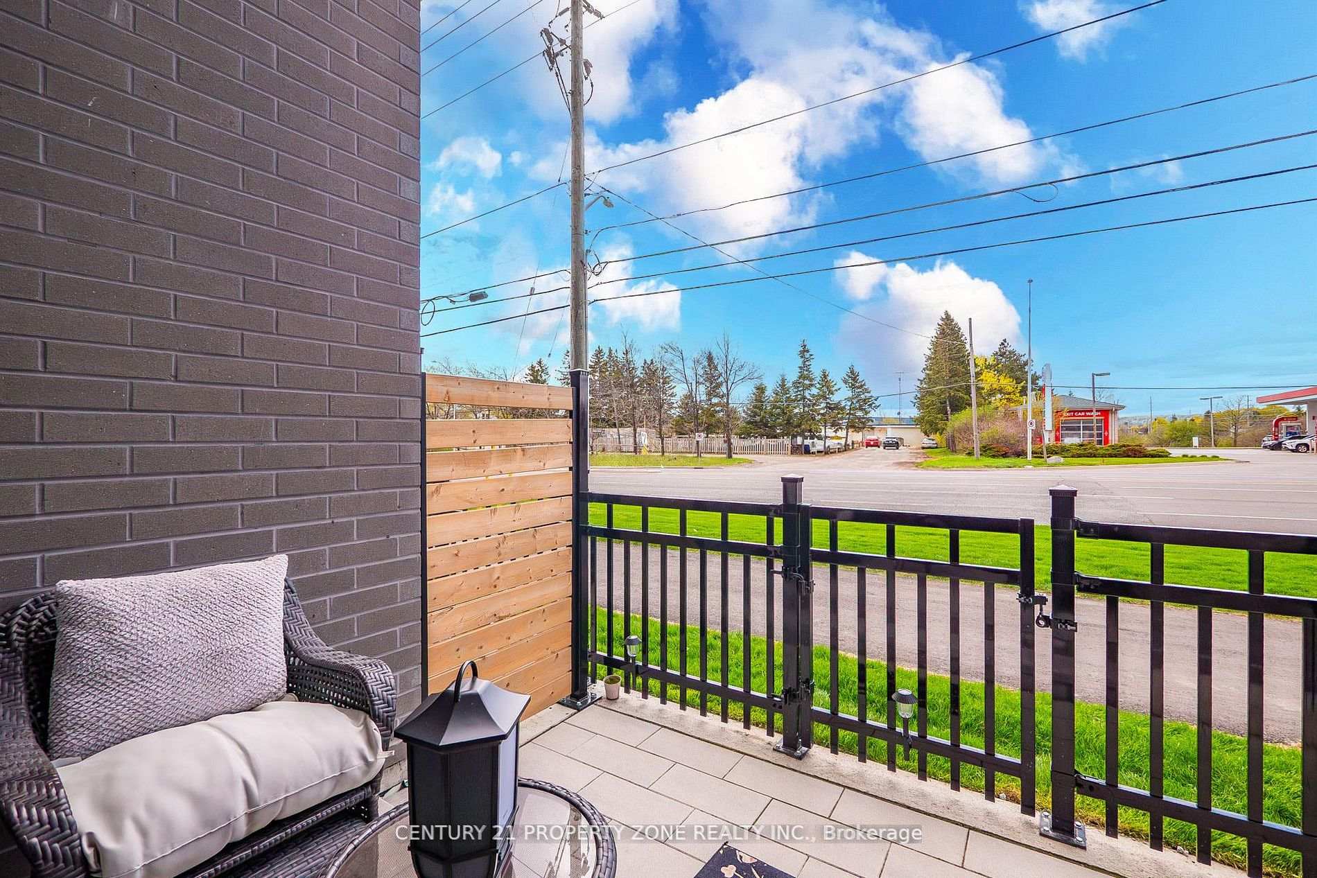 Photo 33 of Unit TH 105, 8010 Derry Road, Milton, Coates — HOMEH