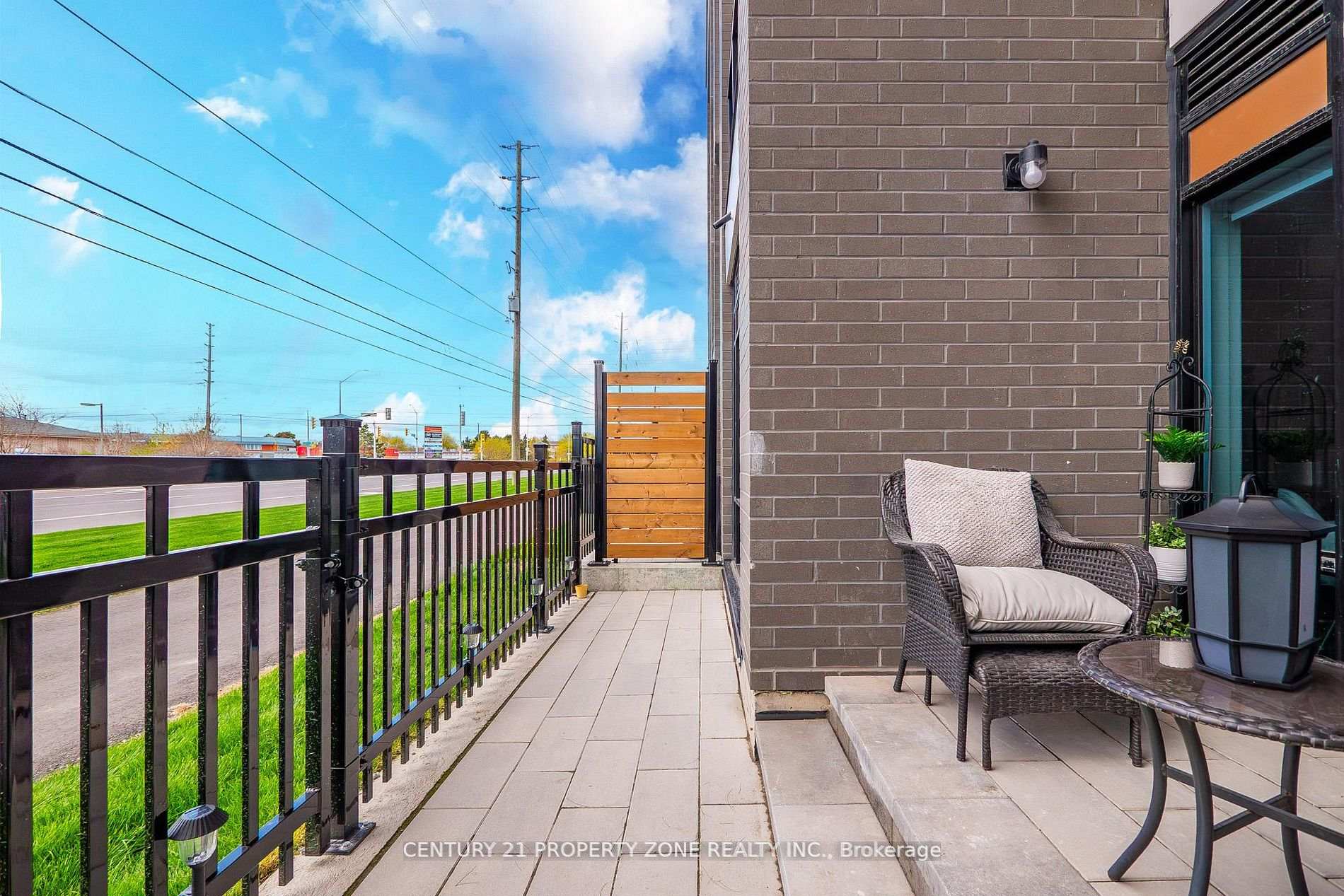 Photo 38 of Unit TH 105, 8010 Derry Road, Milton, Coates — HOMEH