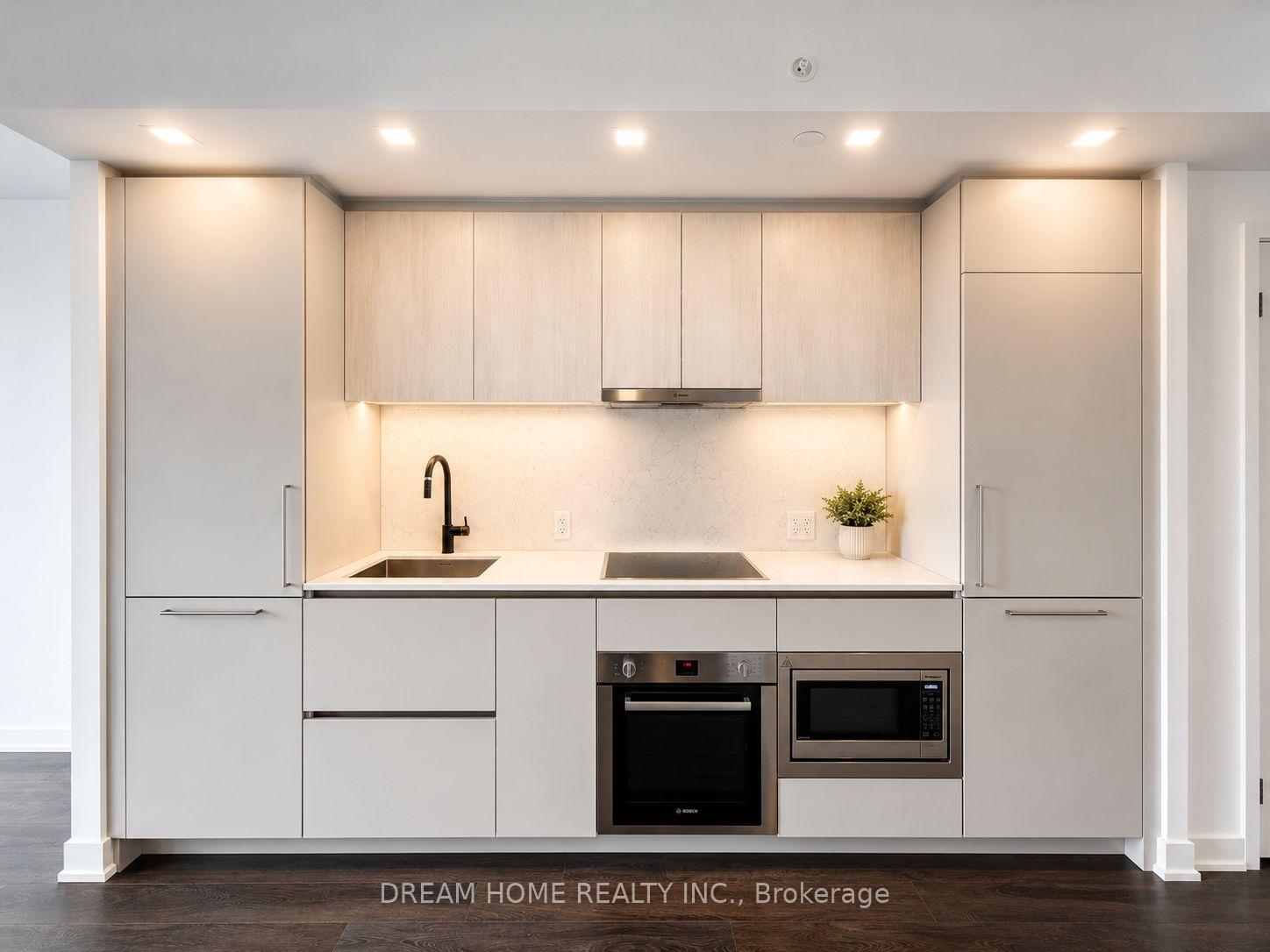 Photo 2 of Unit 3401, 609 Sherbourne Street, Toronto, North St. James Town — HOMEH