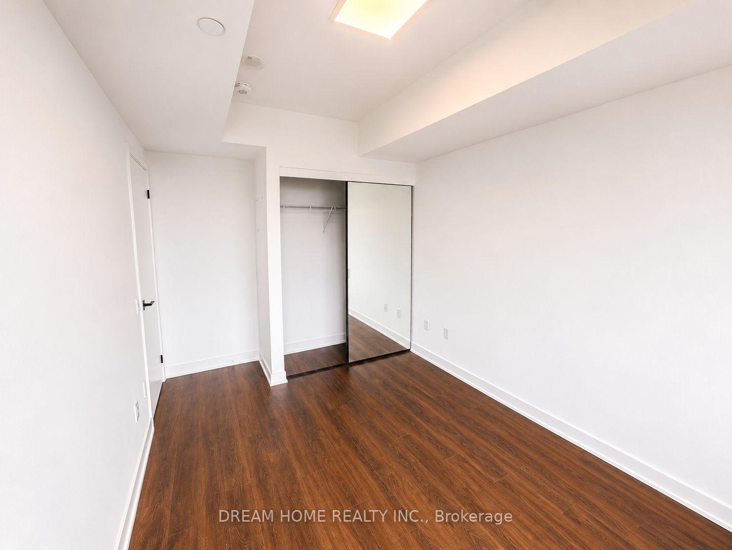 Photo 6 of Unit 3401, 609 Sherbourne Street, Toronto, North St. James Town — HOMEH