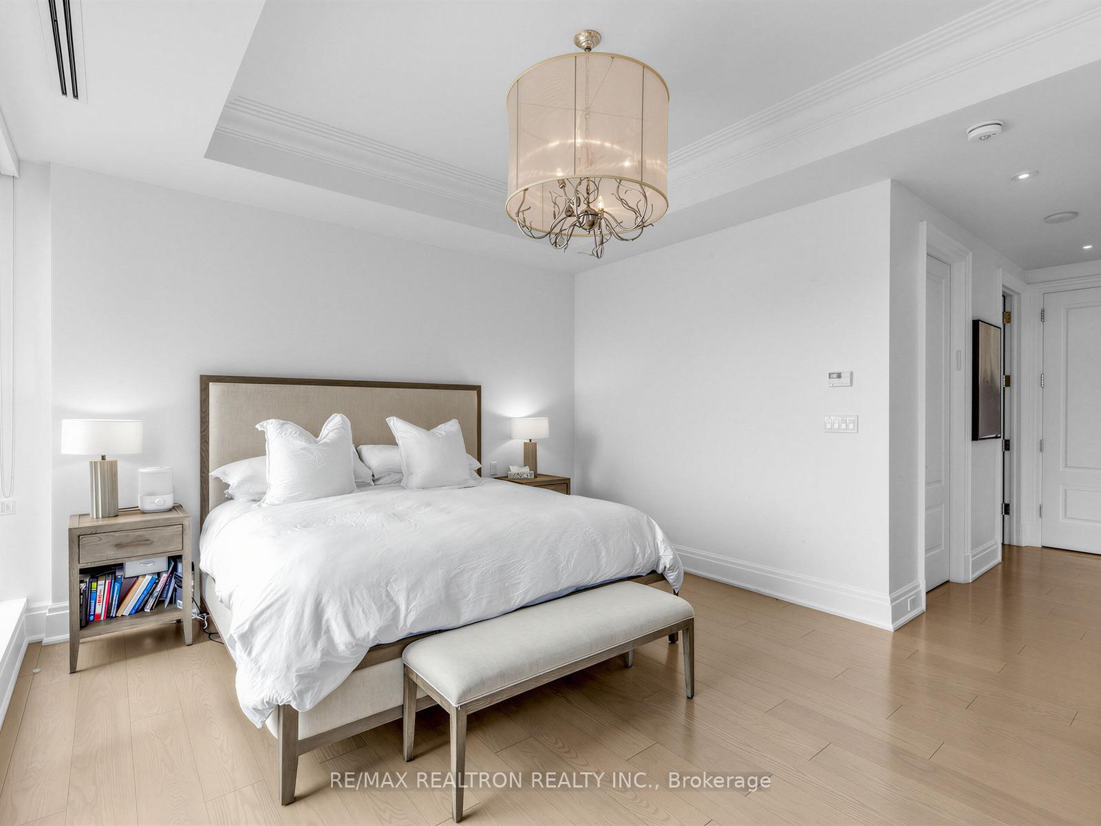Photo 13 of Unit 2005, 55 Scollard Street, Toronto, The Annex — HOMEH
