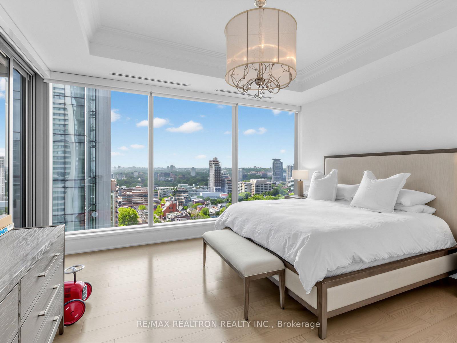 Photo 14 of Unit 2005, 55 Scollard Street, Toronto, The Annex — HOMEH