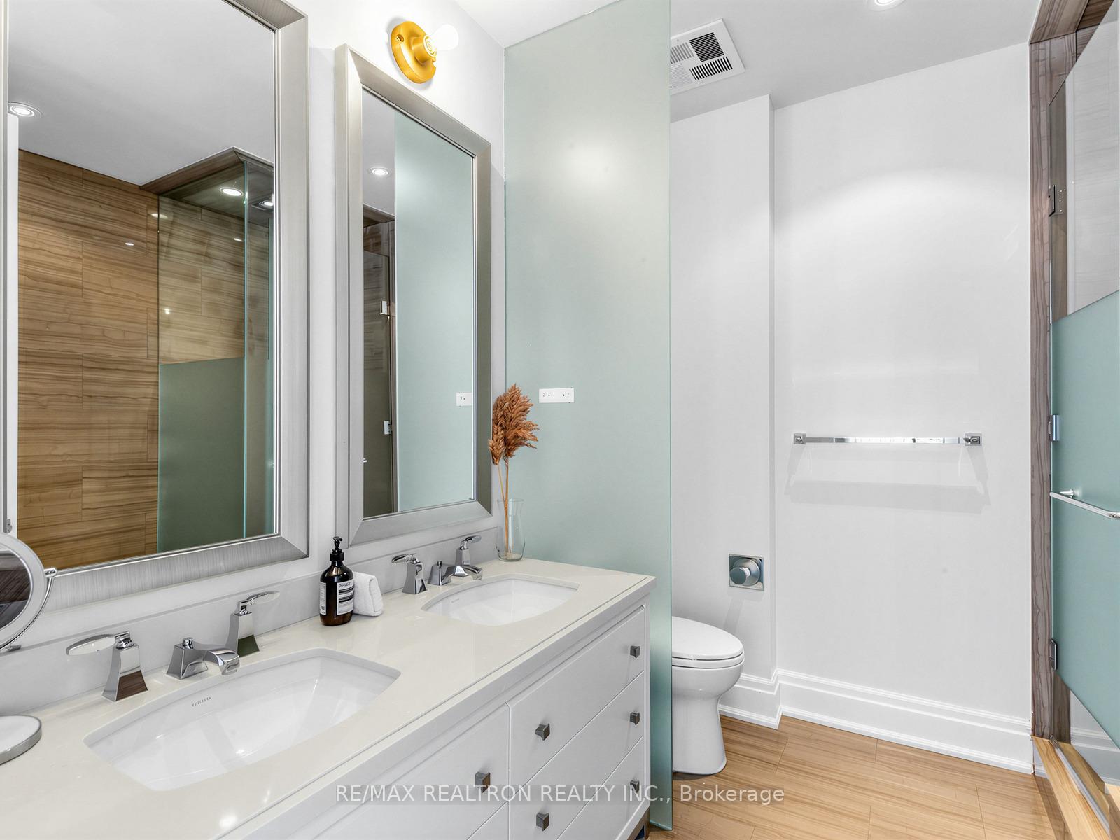 Photo 19 of Unit 2005, 55 Scollard Street, Toronto, The Annex — HOMEH