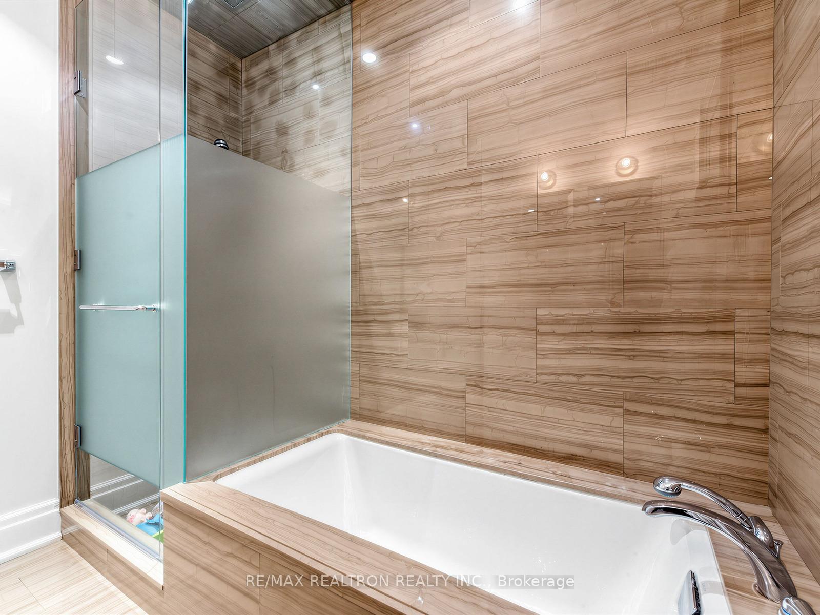 Photo 21 of Unit 2005, 55 Scollard Street, Toronto, The Annex — HOMEH