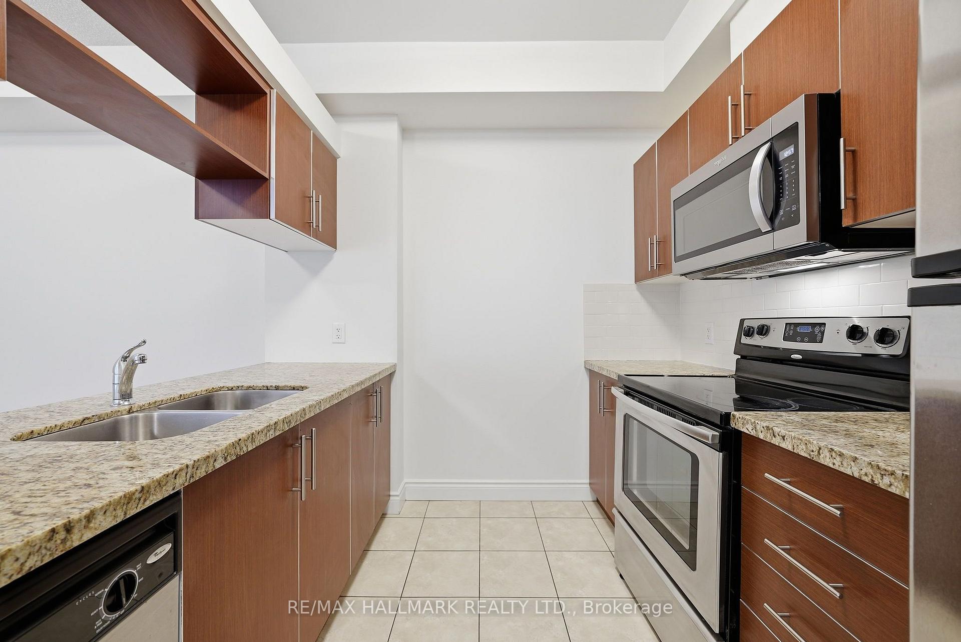 Photo 4 of Unit 409, 281 Woodbridge Avenue, Vaughan, West Woodbridge — HOMEH