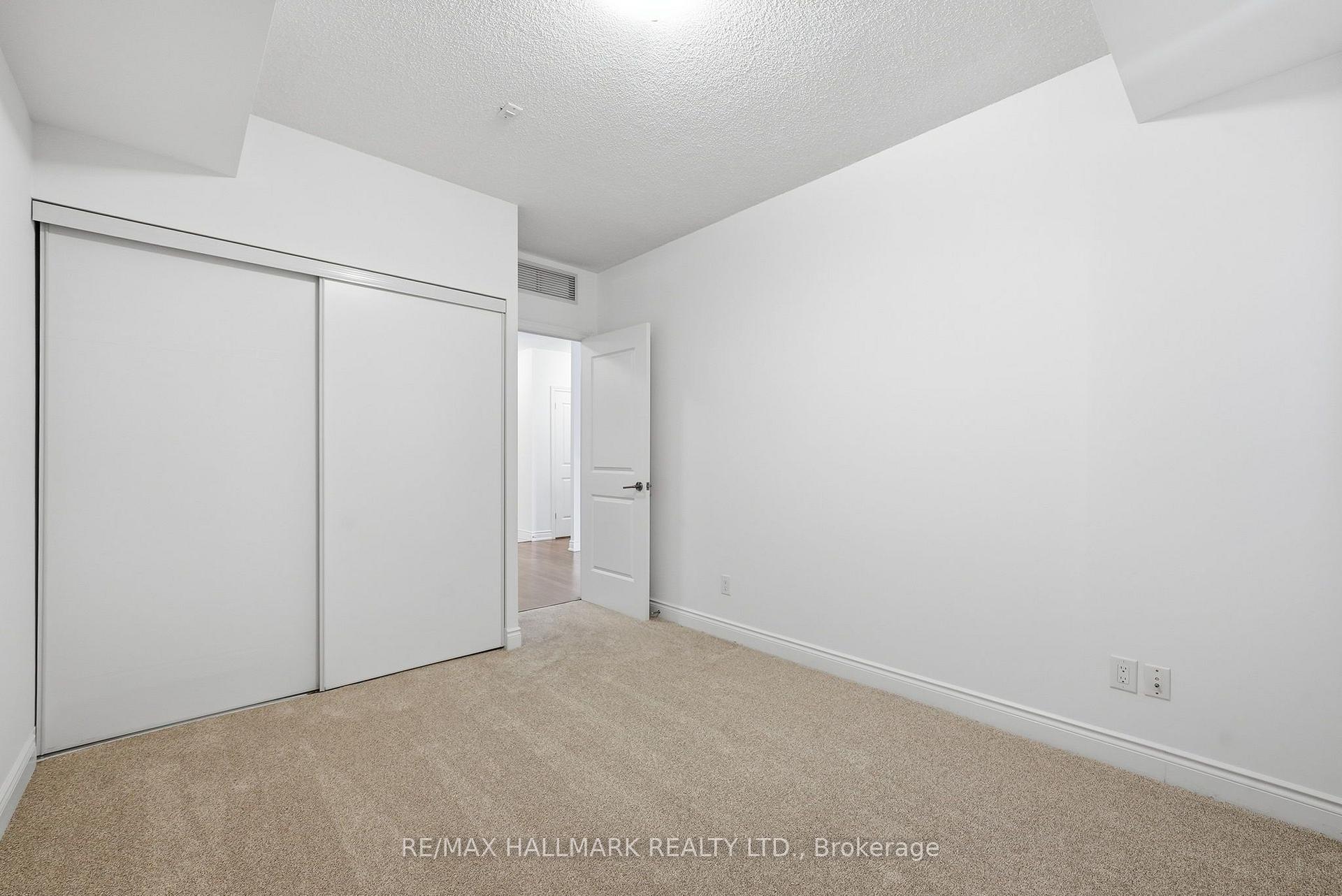 Photo 6 of Unit 409, 281 Woodbridge Avenue, Vaughan, West Woodbridge — HOMEH