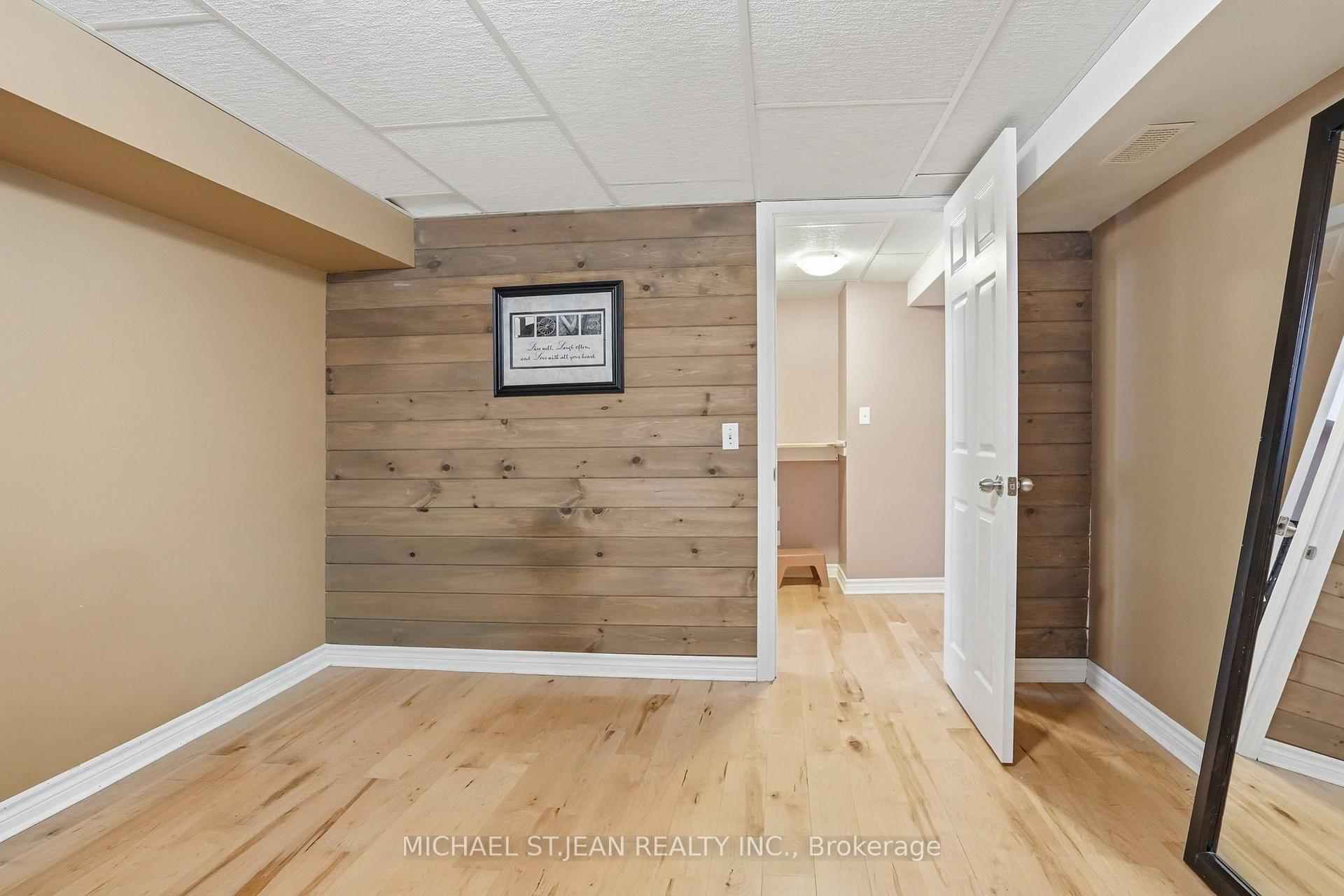 Photo 31 of 25 Saveryn Road, Hamilton, Rural Glanbrook — HOMEH