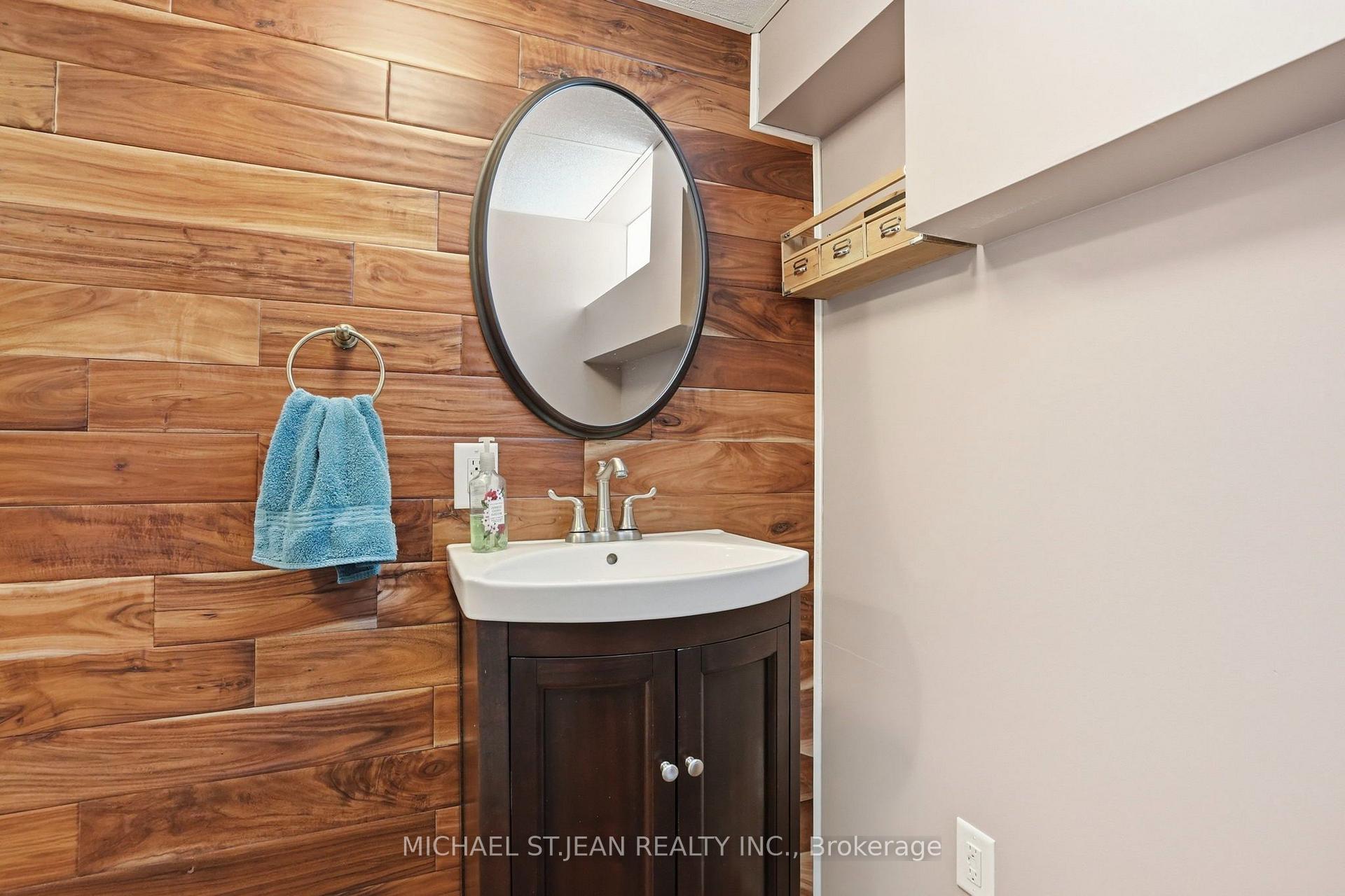 Photo 33 of 25 Saveryn Road, Hamilton, Rural Glanbrook — HOMEH