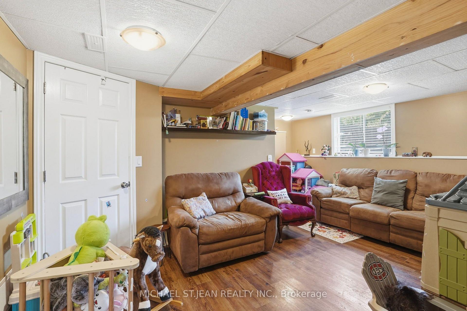 Photo 36 of 25 Saveryn Road, Hamilton, Rural Glanbrook — HOMEH