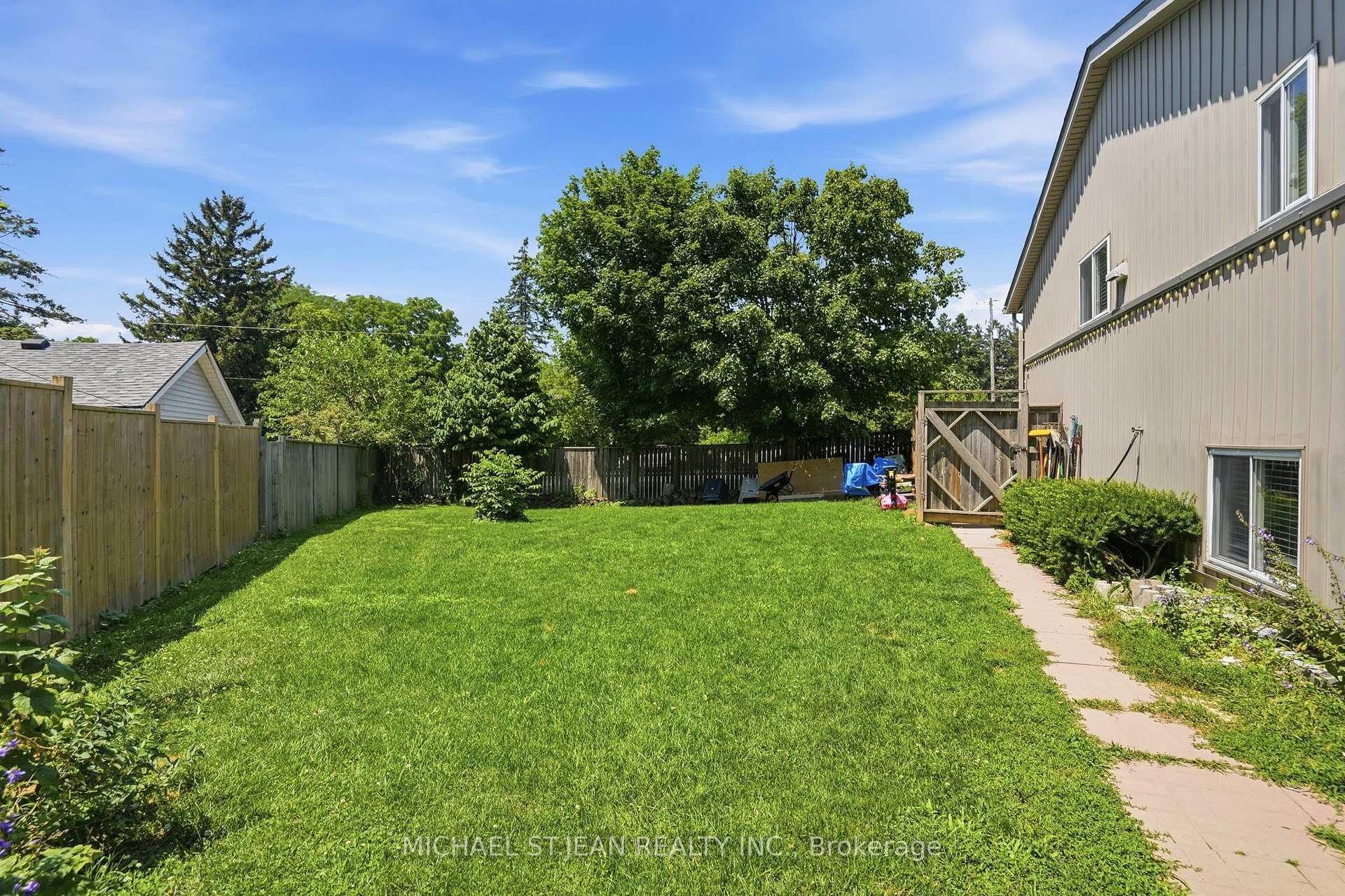 Photo 50 of 25 Saveryn Road, Hamilton, Rural Glanbrook — HOMEH