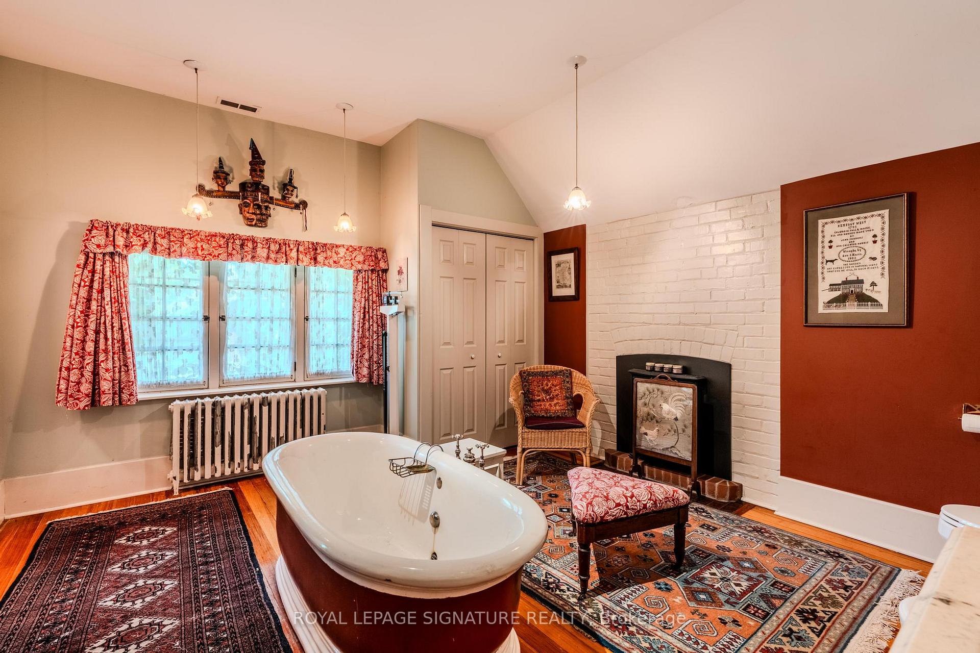 Photo 18 of Unit Main, 295 Indian Road, Toronto, High Park-Swansea — HOMEH
