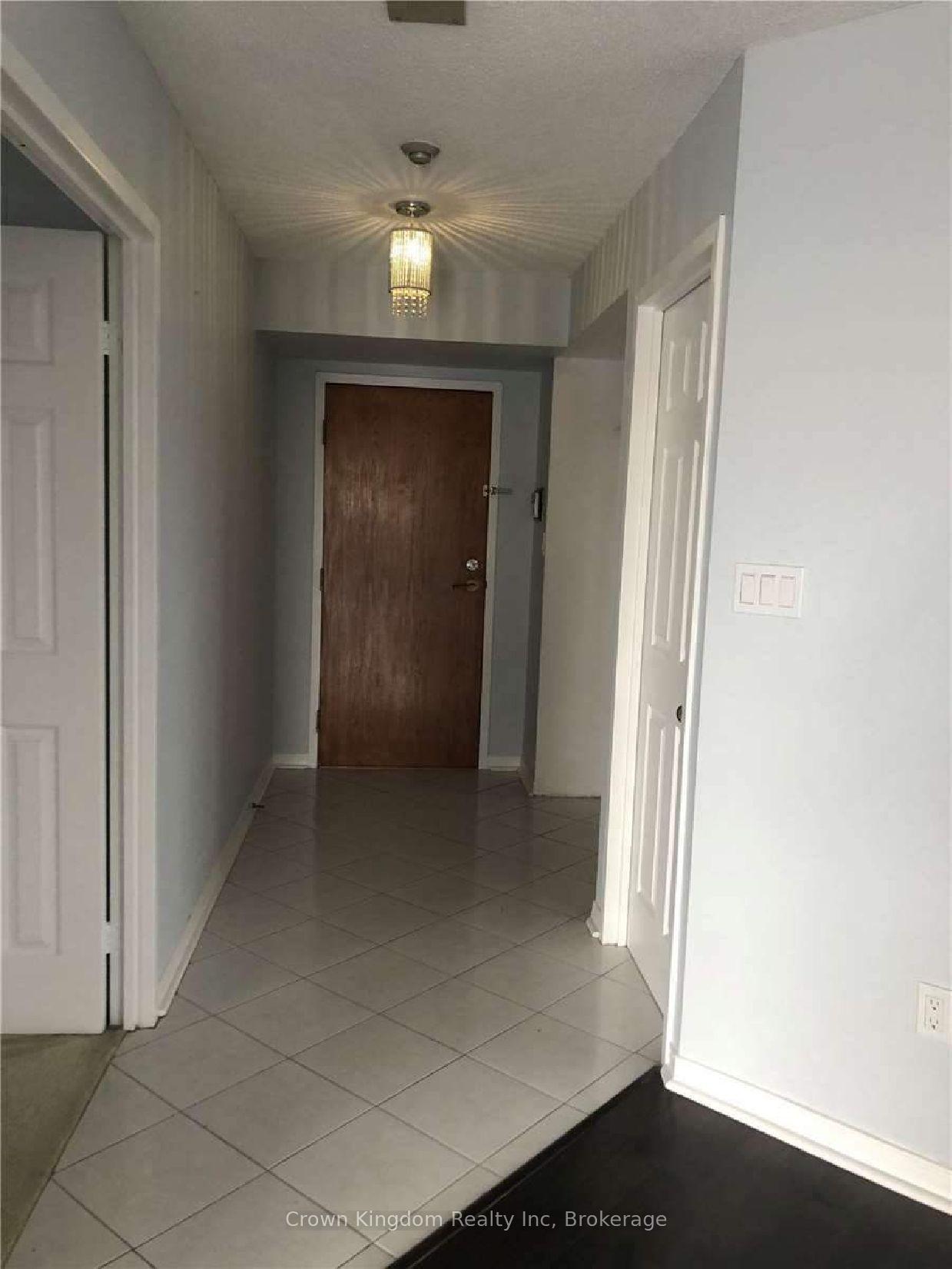 Photo 3 of Unit 1801, 5 Concorde Place, North York, Banbury-Don Mills — HOMEH
