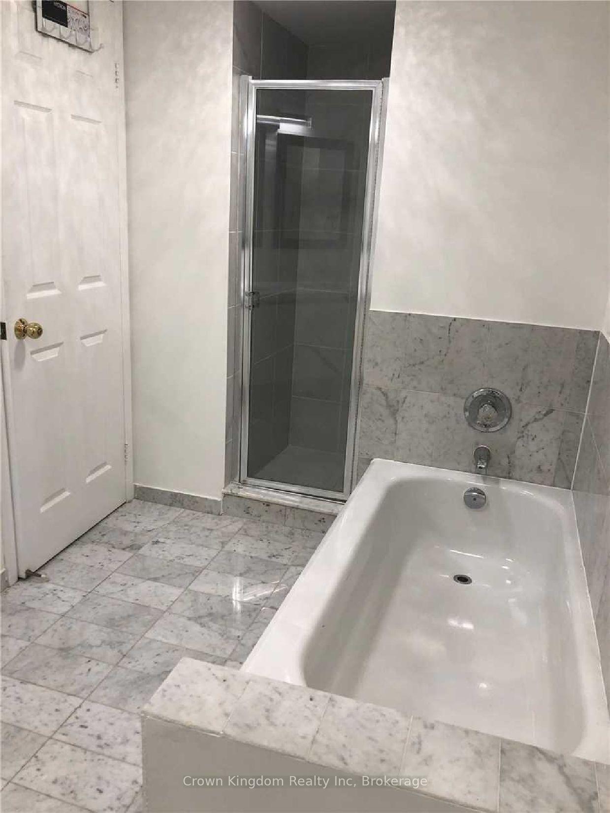 Photo 11 of Unit 1801, 5 Concorde Place, North York, Banbury-Don Mills — HOMEH